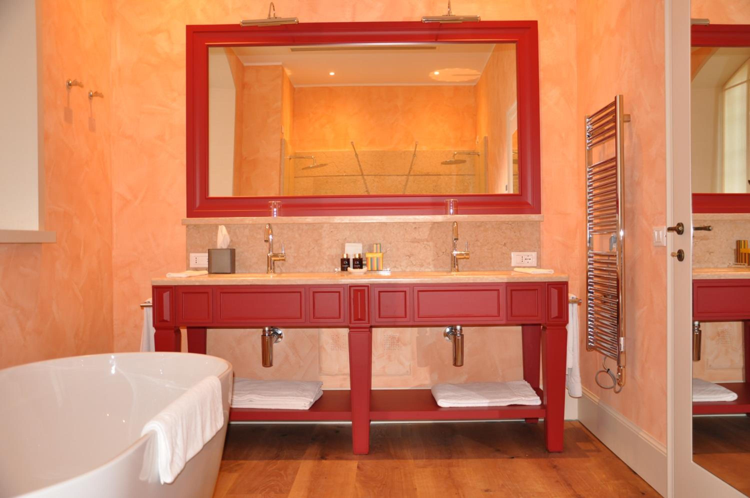 Suite with Private Pool - Photo 3