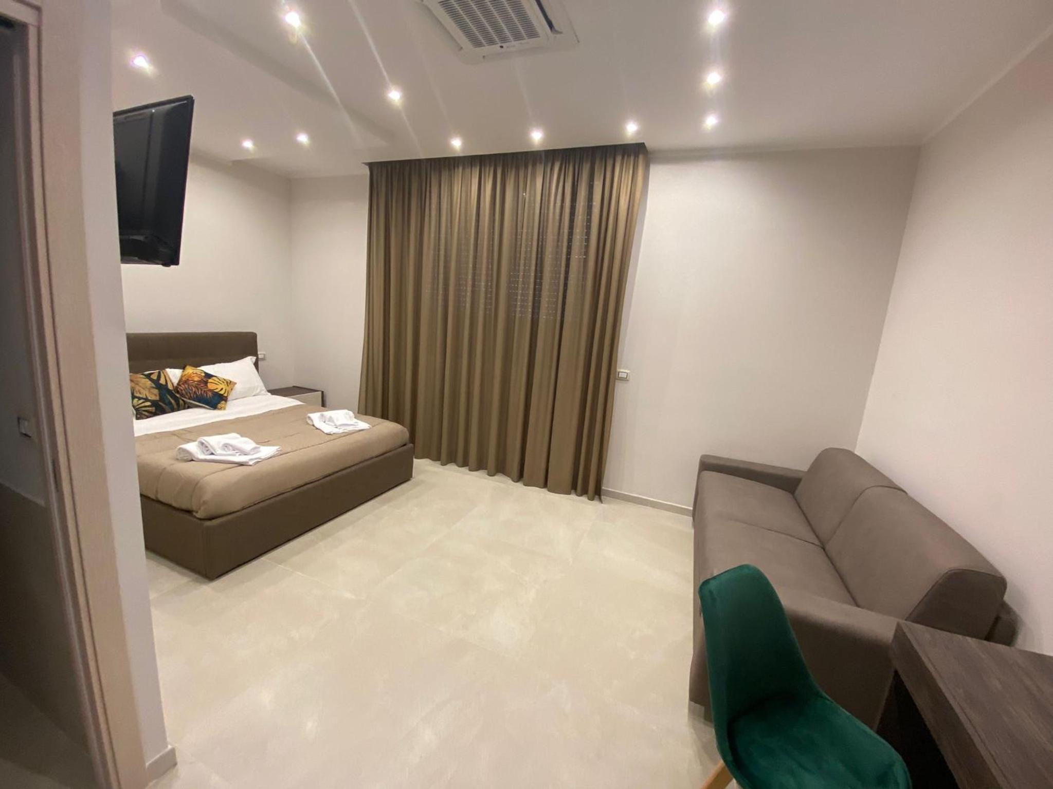Deluxe Family Room