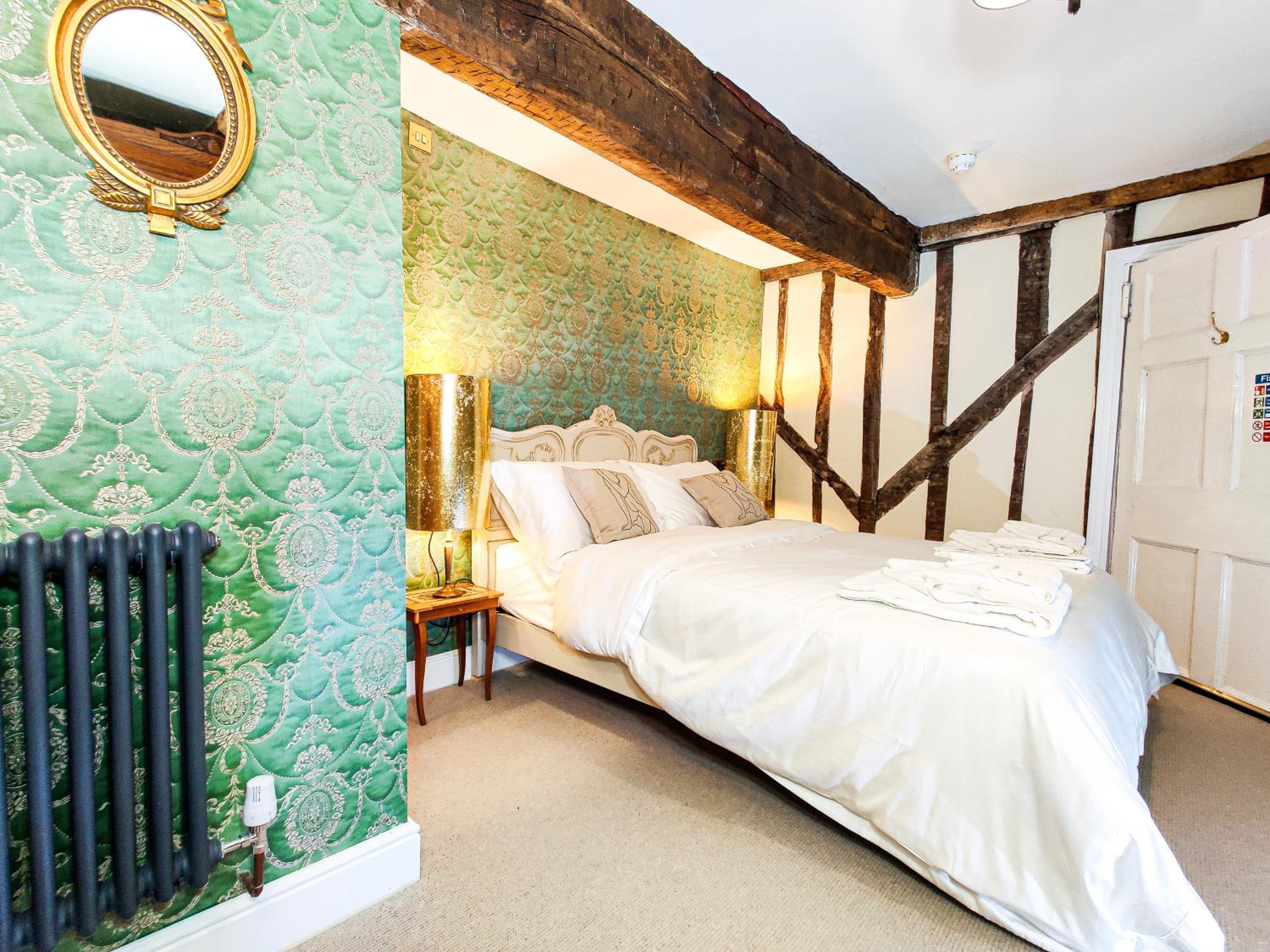 Deluxe Double Room with Balcony photo 3
