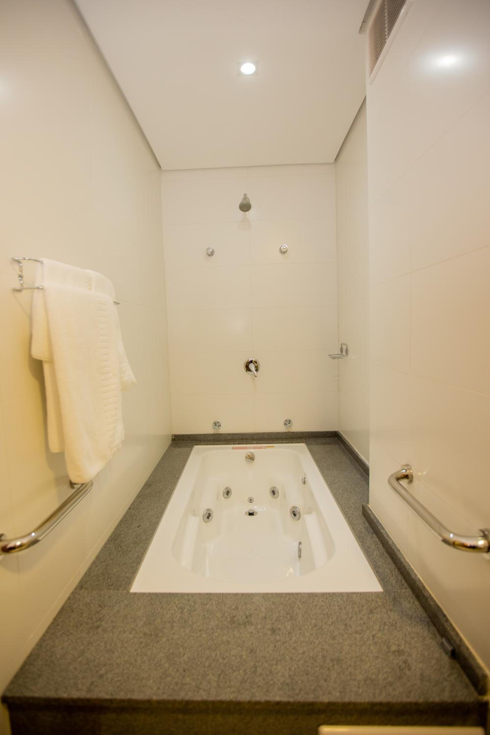 Standard Double Suite - Photo 4