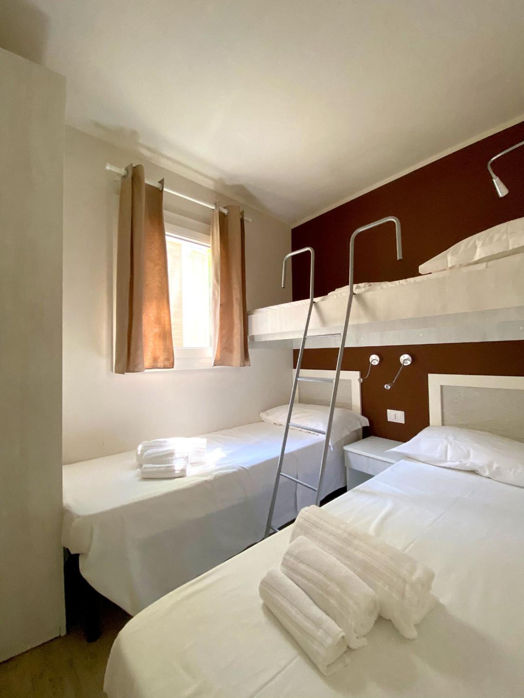 Two-Bedroom Villa - Photo 2