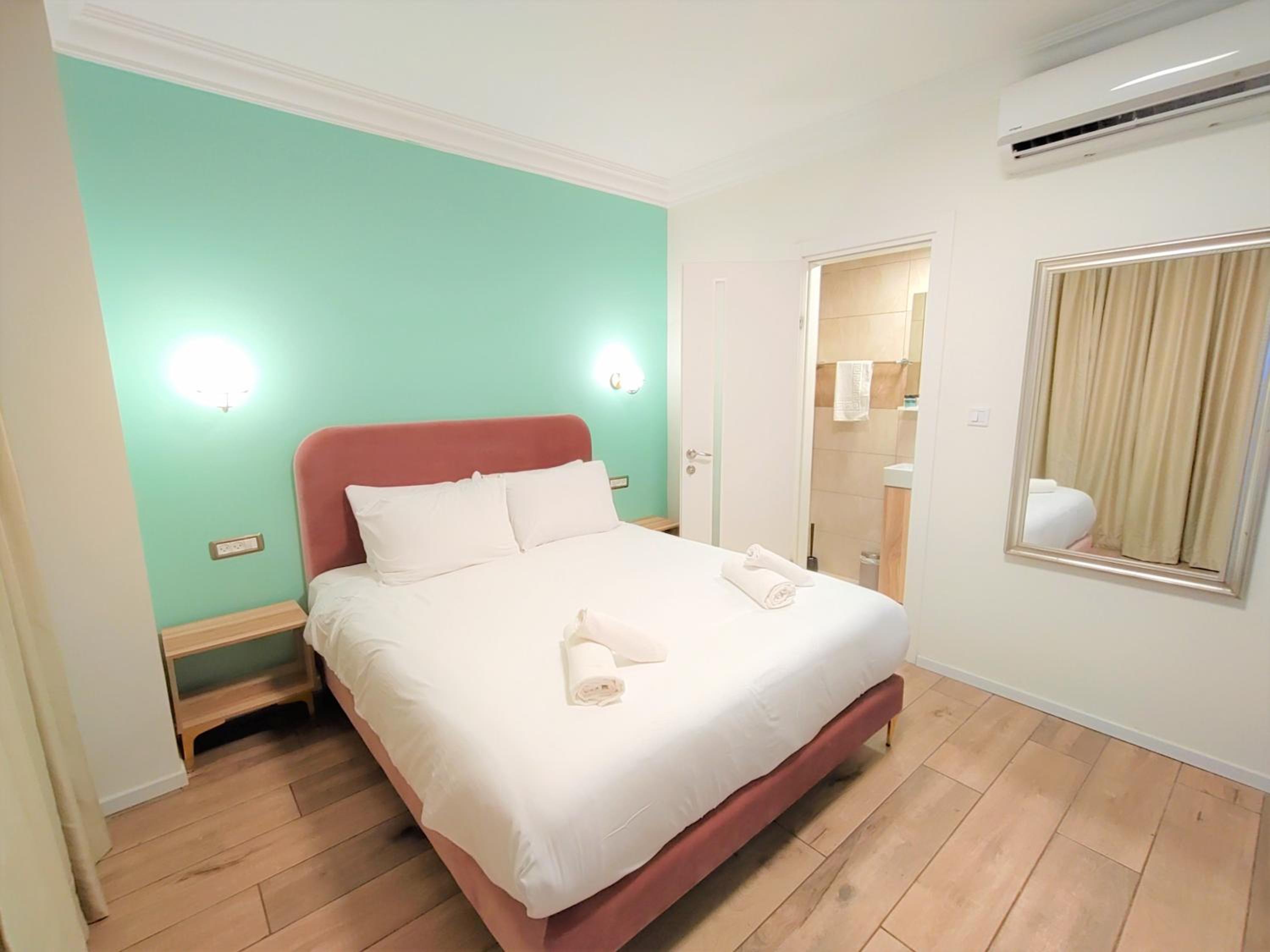 Standard Double or Twin Room with Garden View - Photo 1