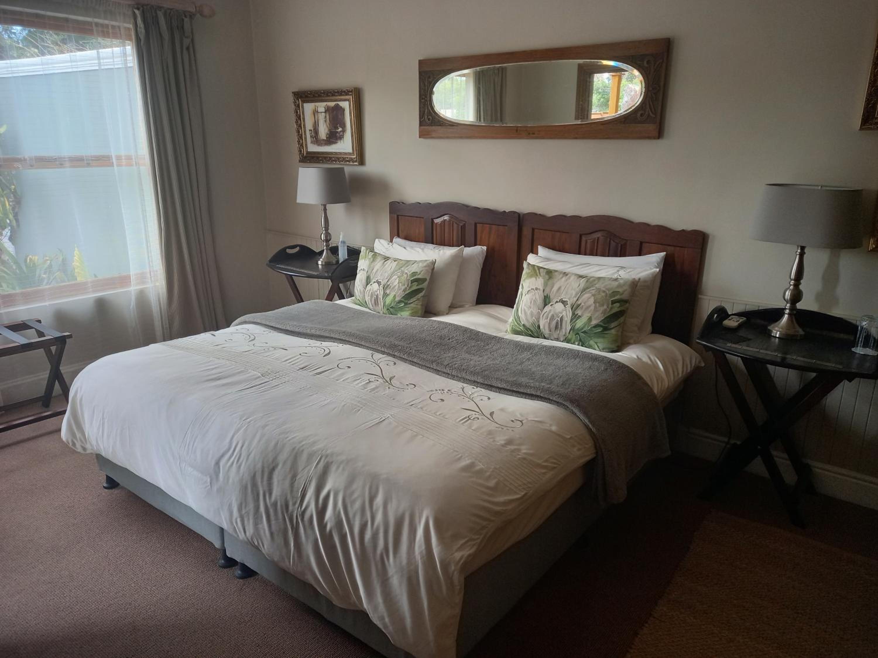 Standard Twin Room - Photo 2