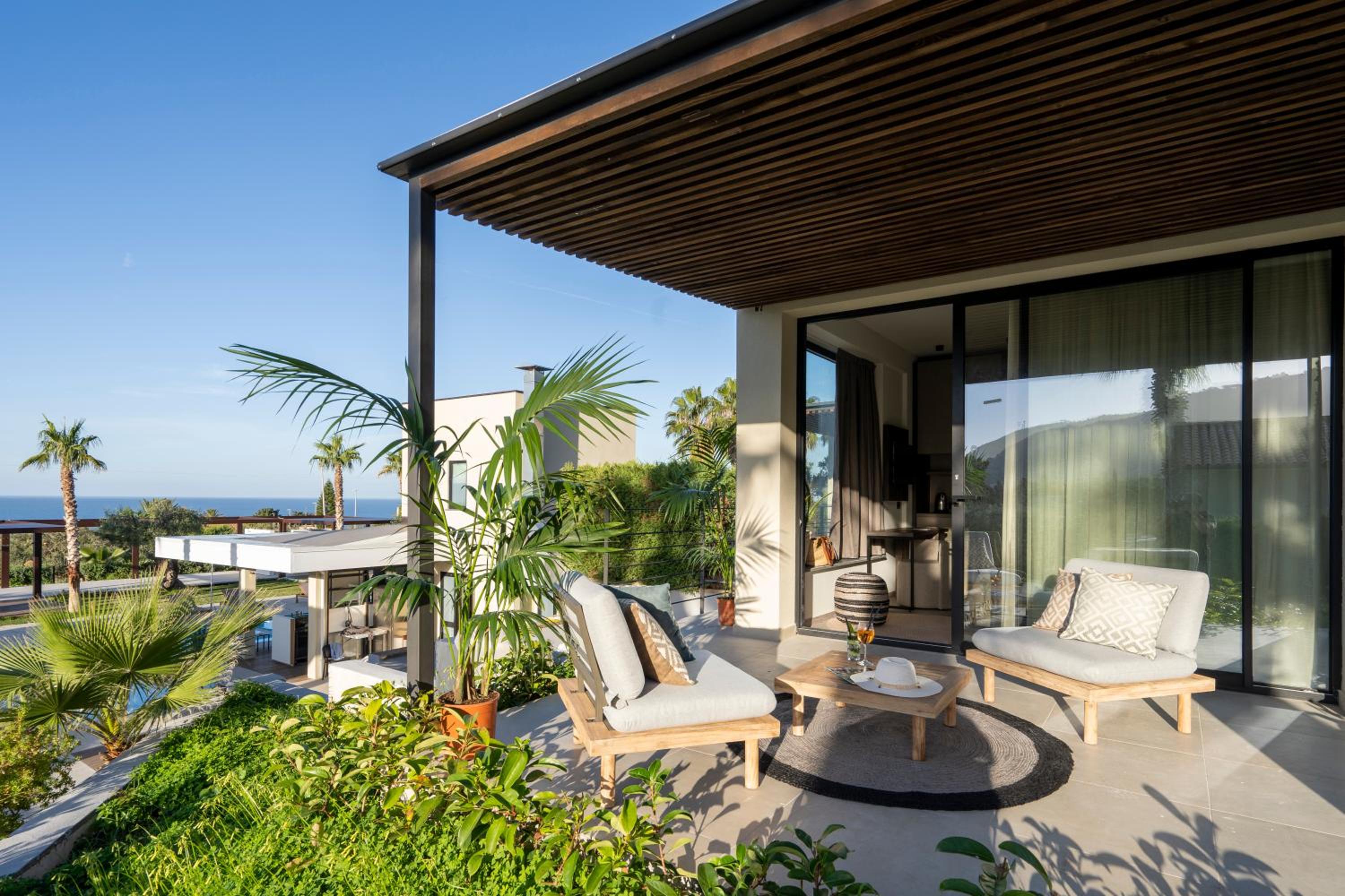 Deluxe Double Room with Sea View photo 2
