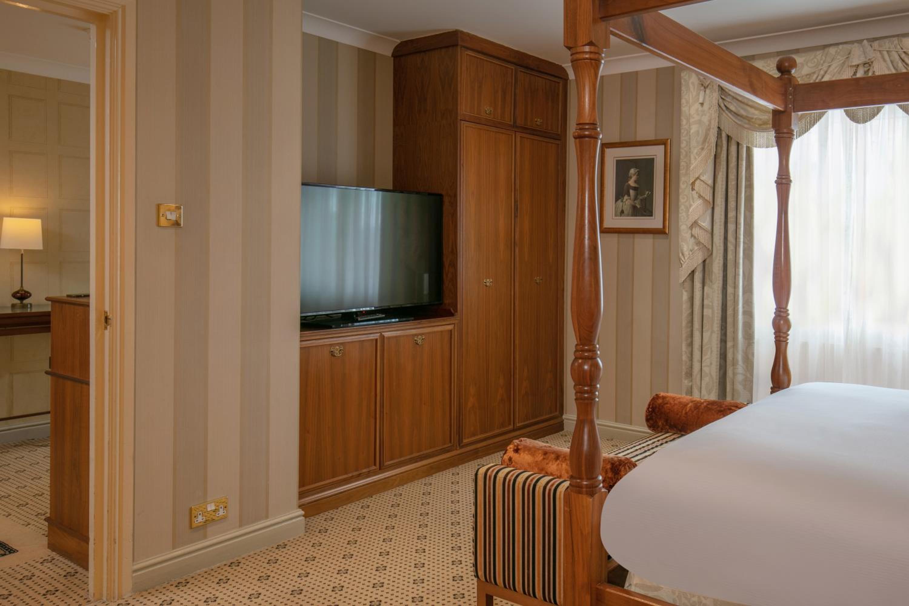 Junior King Suite - Photo 4