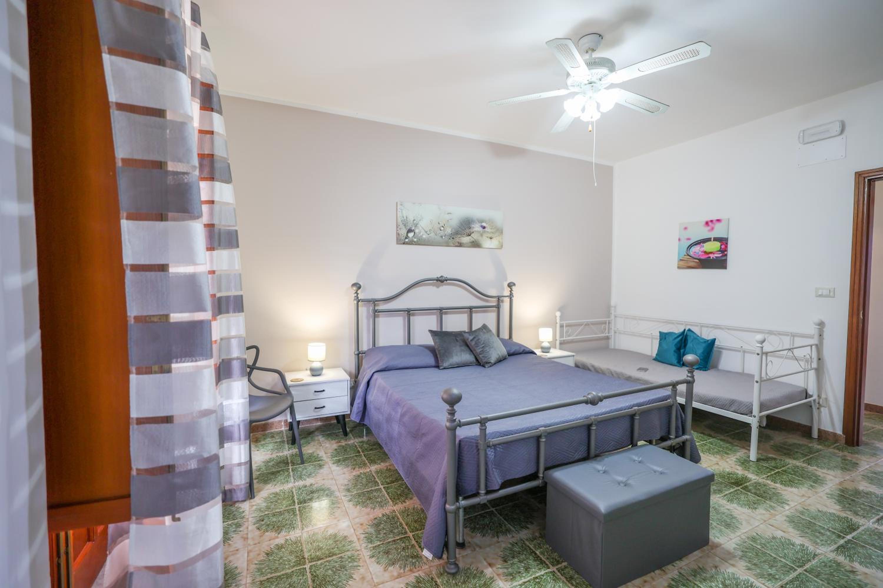 Triple Room with Garden View