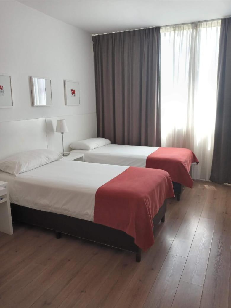 Studio (2 Adults)