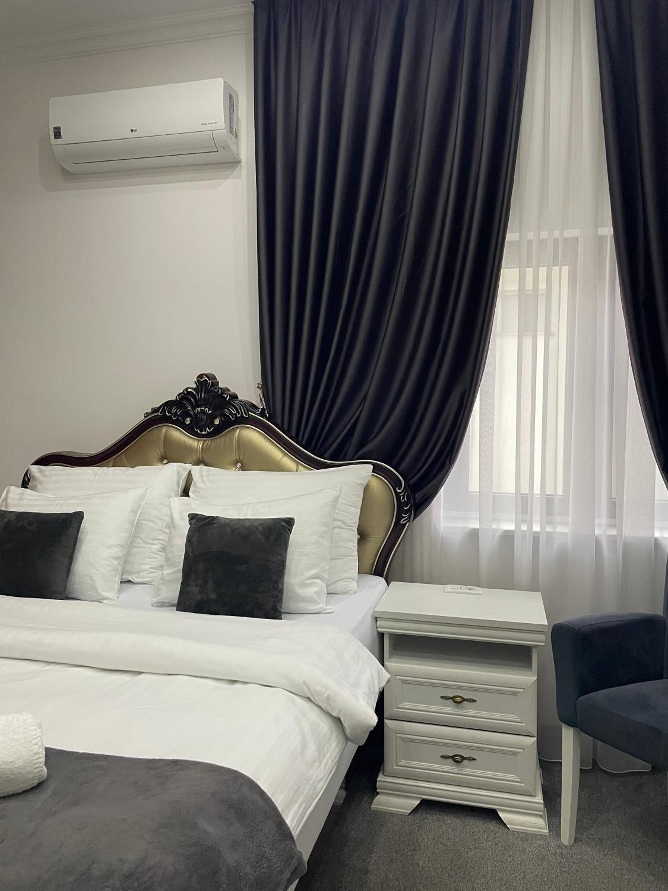 Deluxe Double Room photo 2