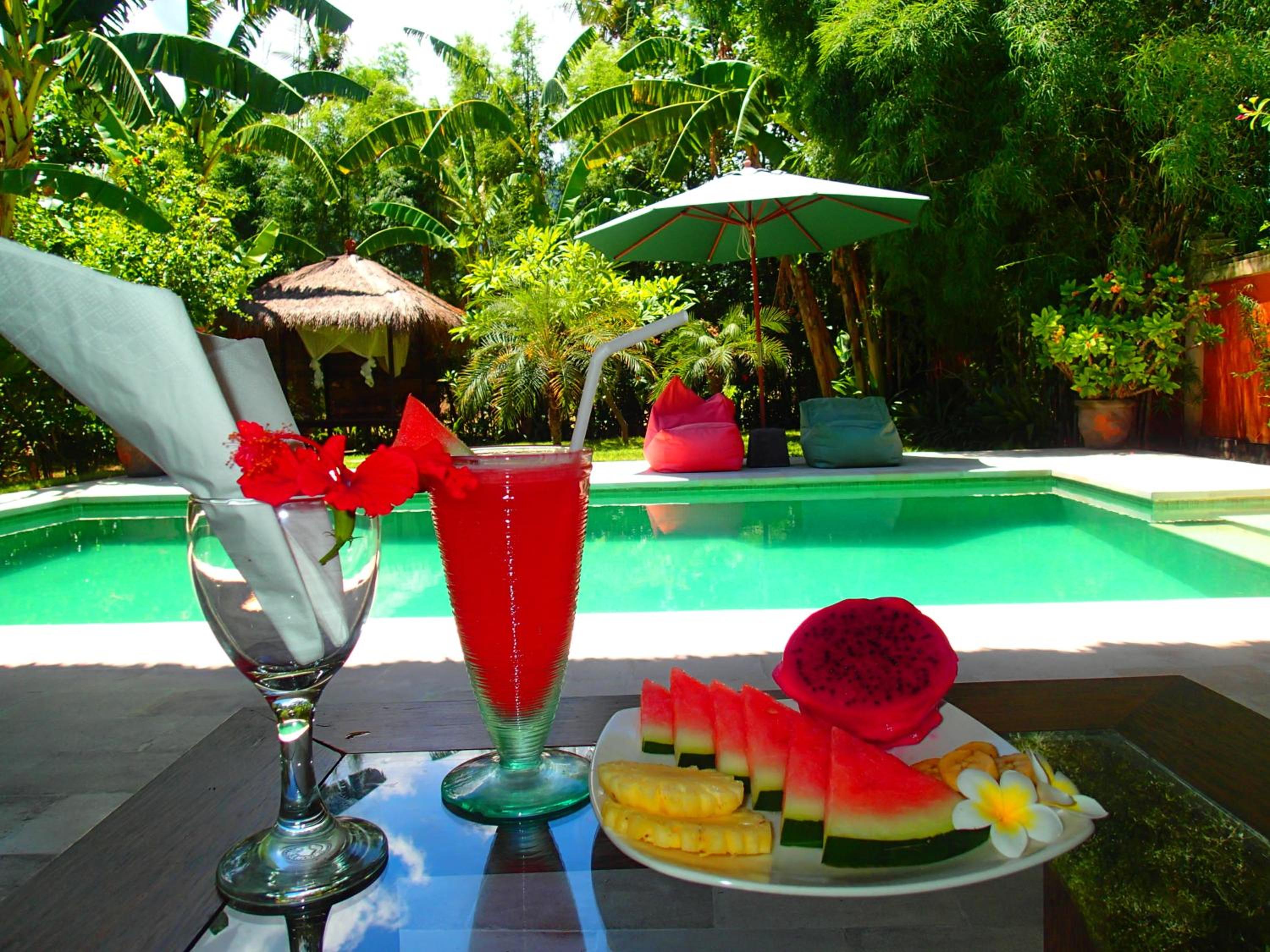 Bungalow with Private Pool - Photo 12