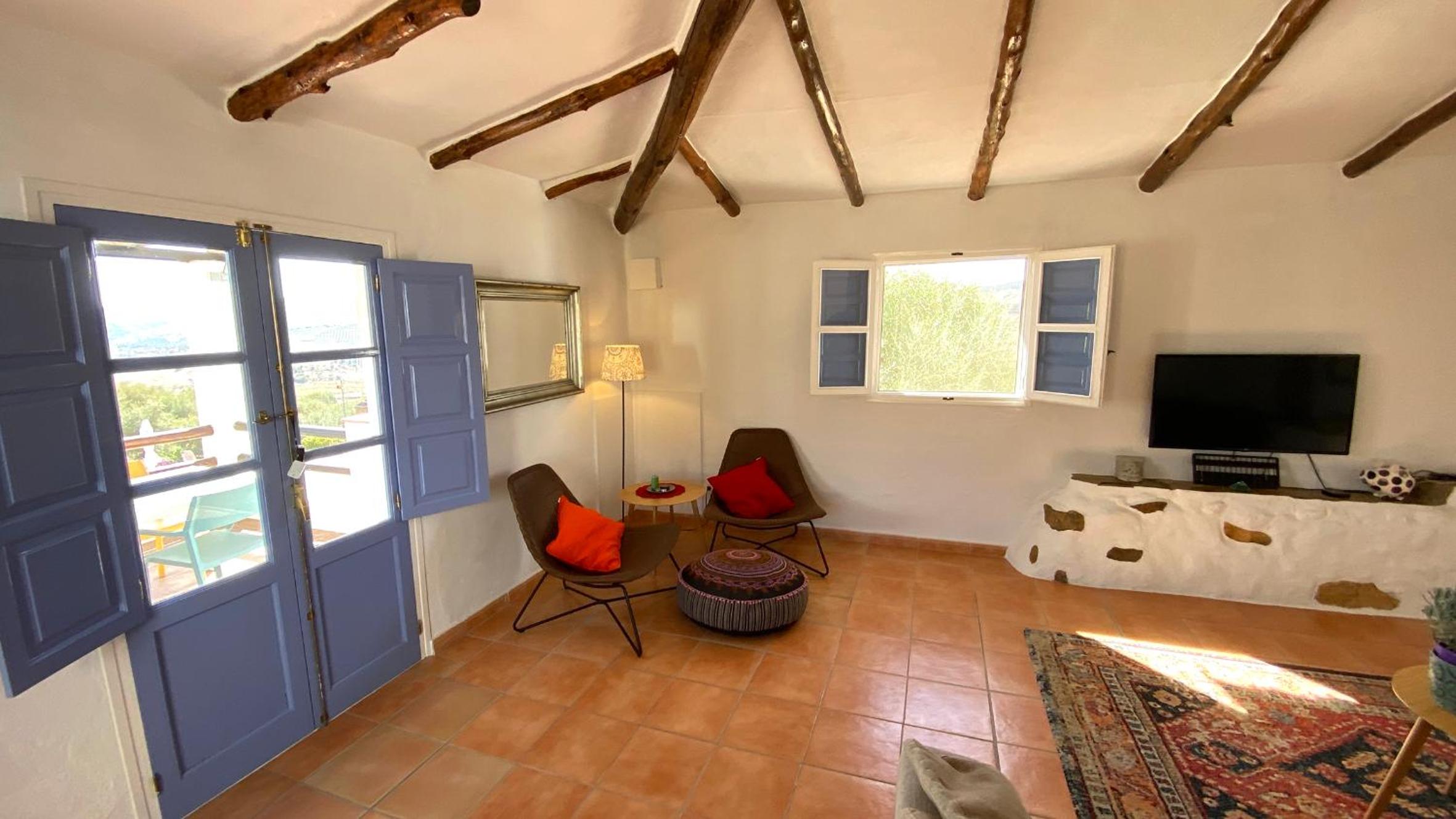 Two-Bedroom House photo 3