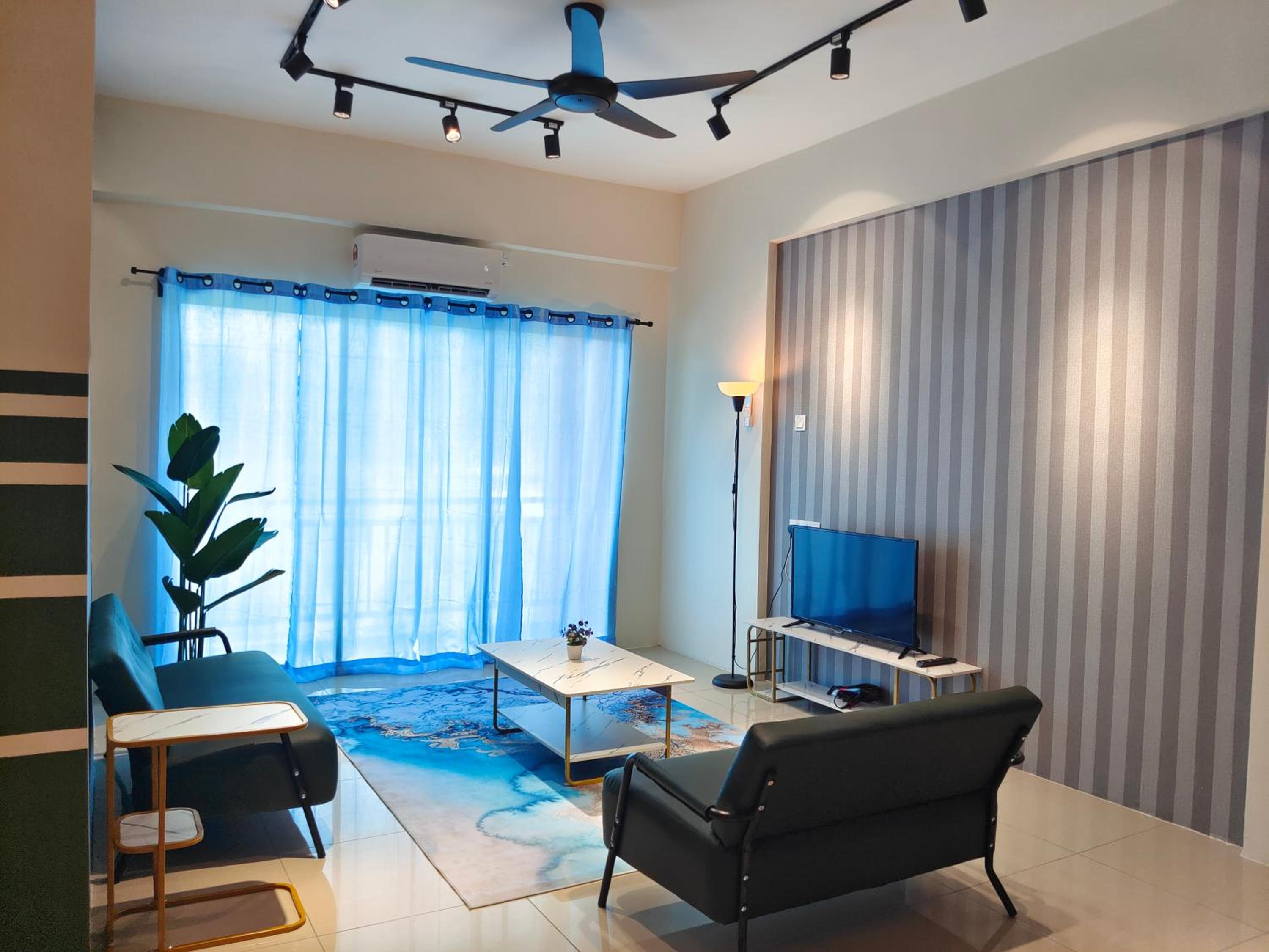 Three-Bedroom Apartment - Photo 68