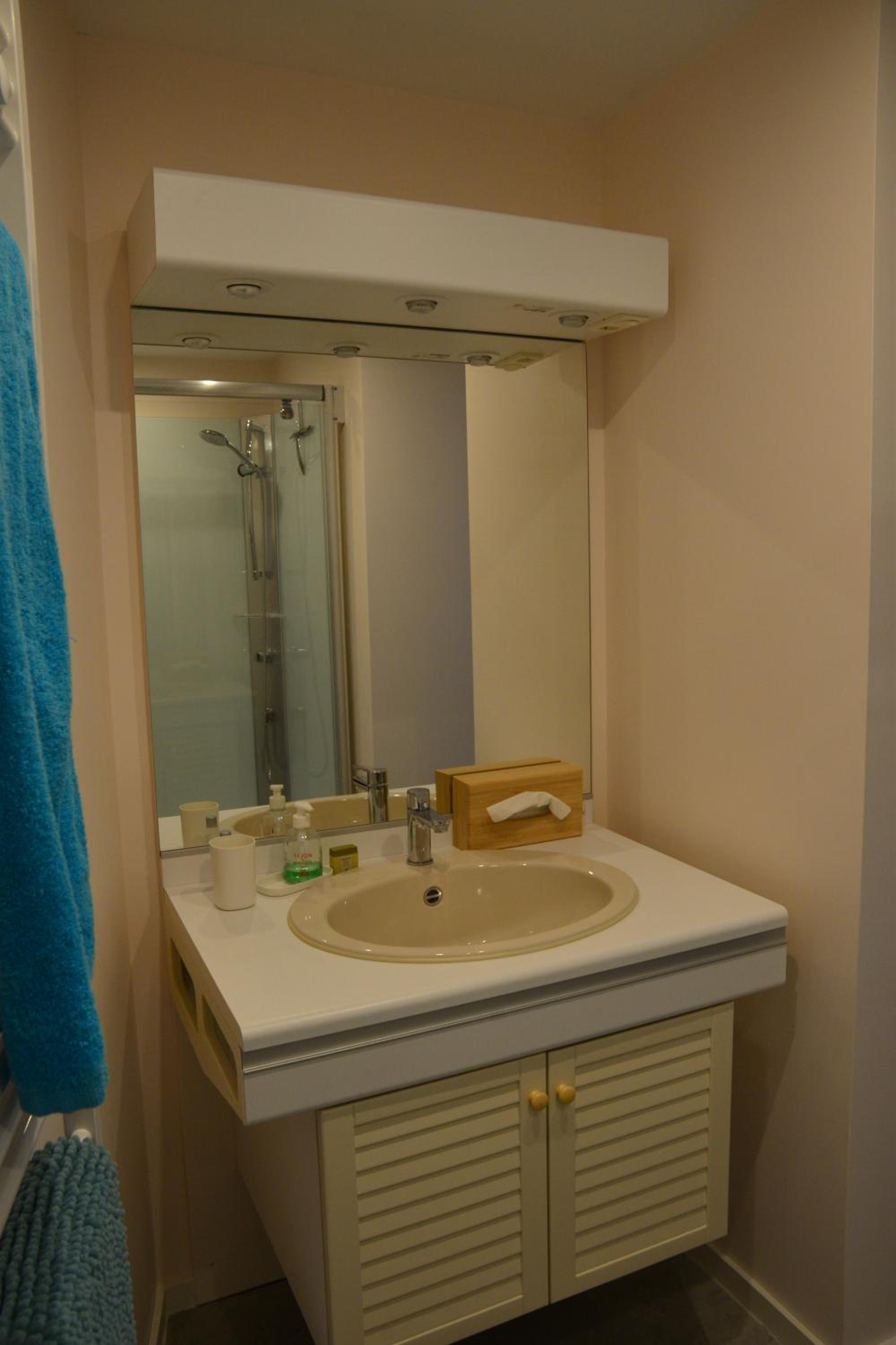 Double Room with Private Bathroom photo 2