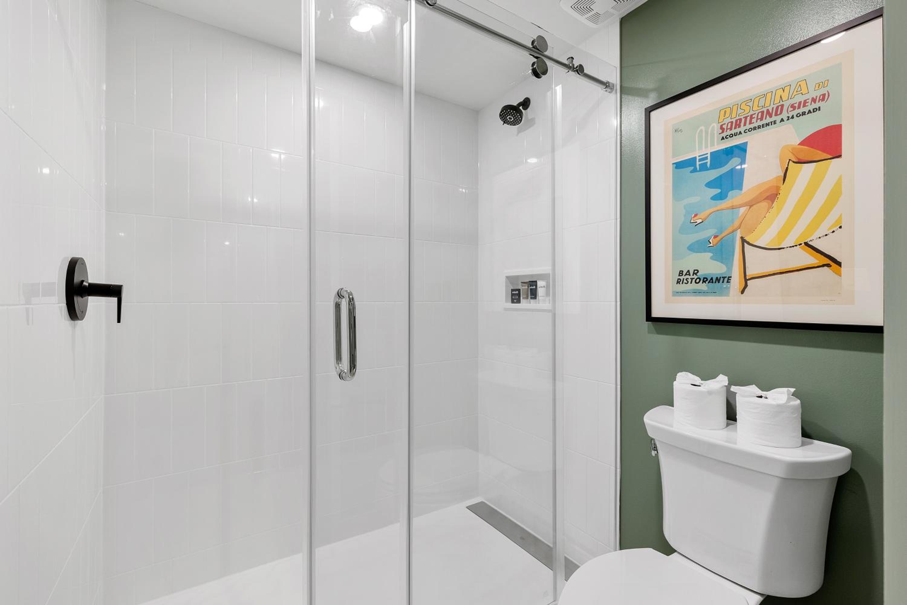 King Suite - Photo 15