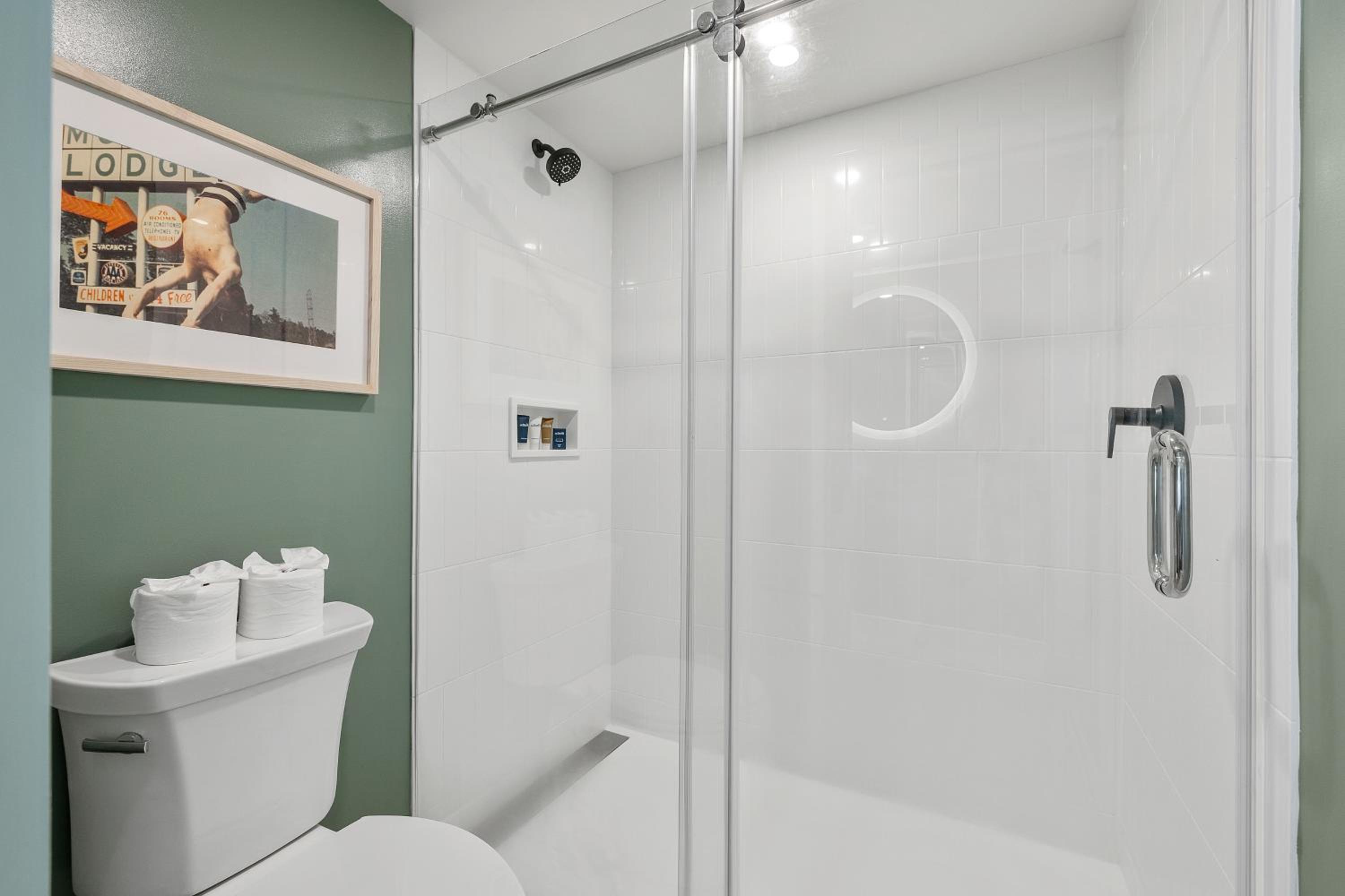 King Suite - Photo 12
