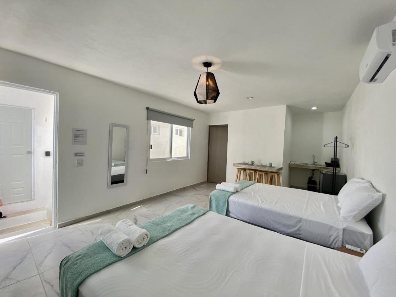 Family Room - Photo 14
