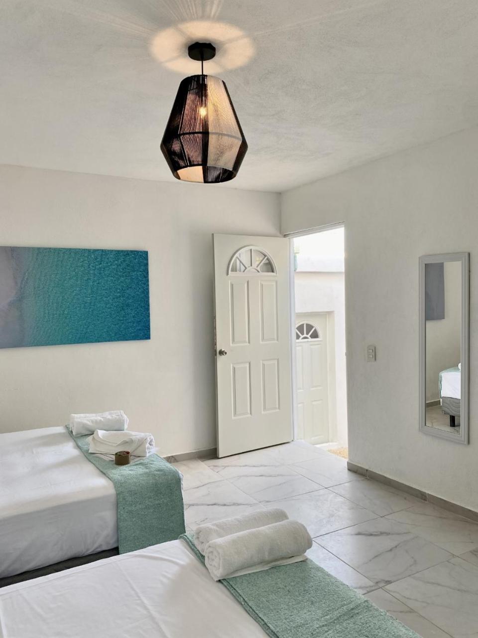 Family Room - Photo 11