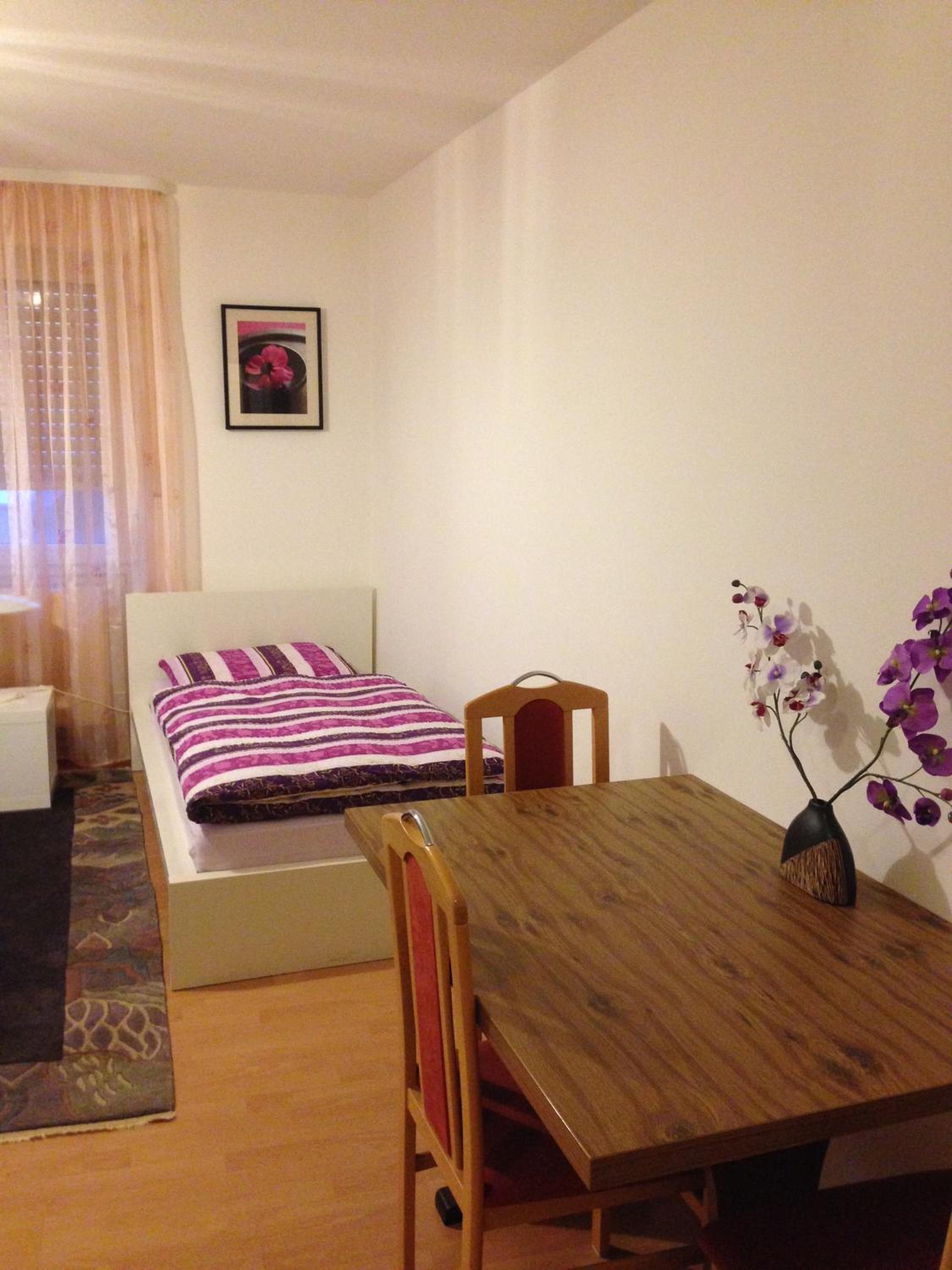 Apartment - Ground Floor - Photo 1