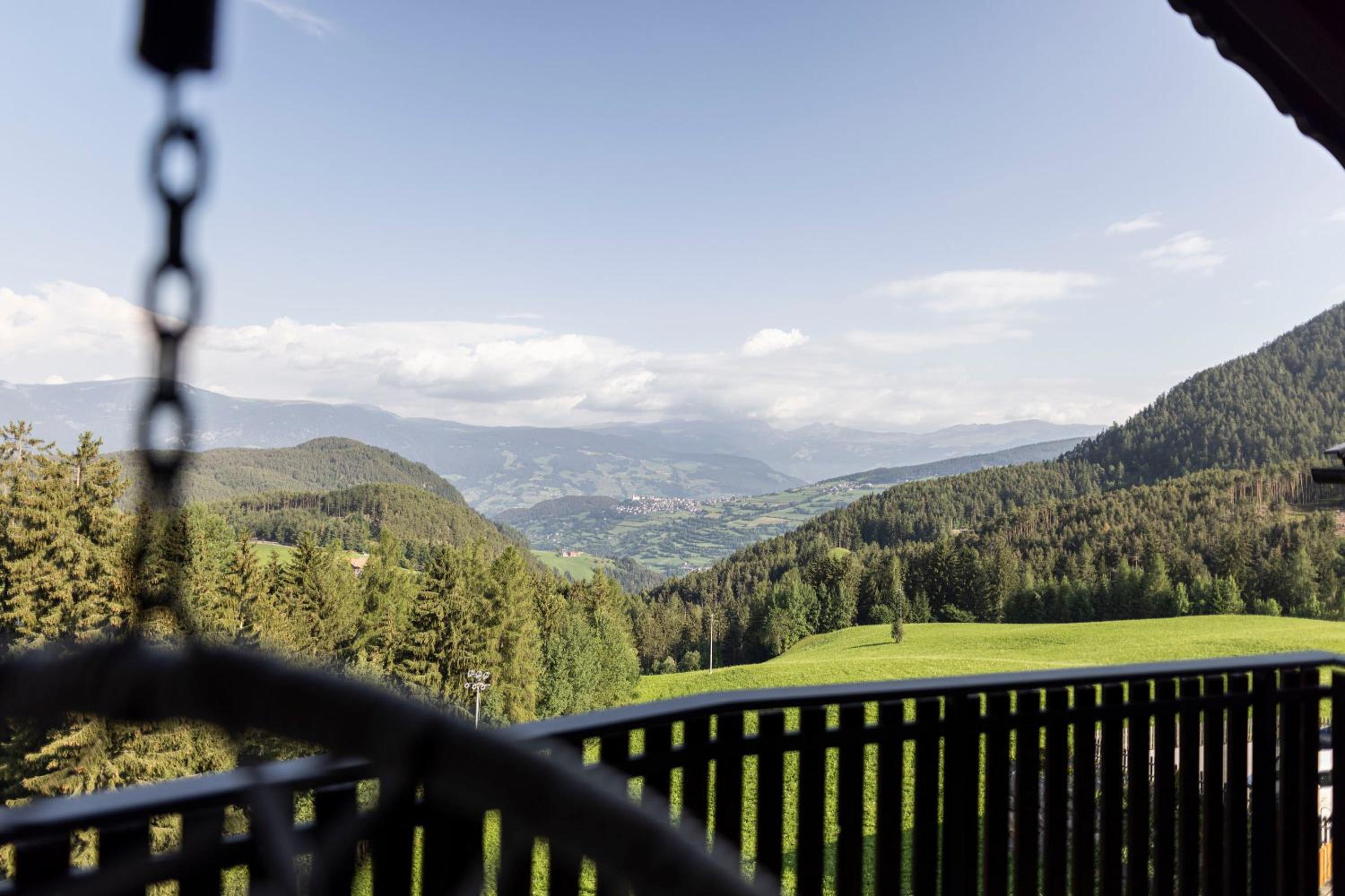 Deluxe Double Room with Balcony photo 3