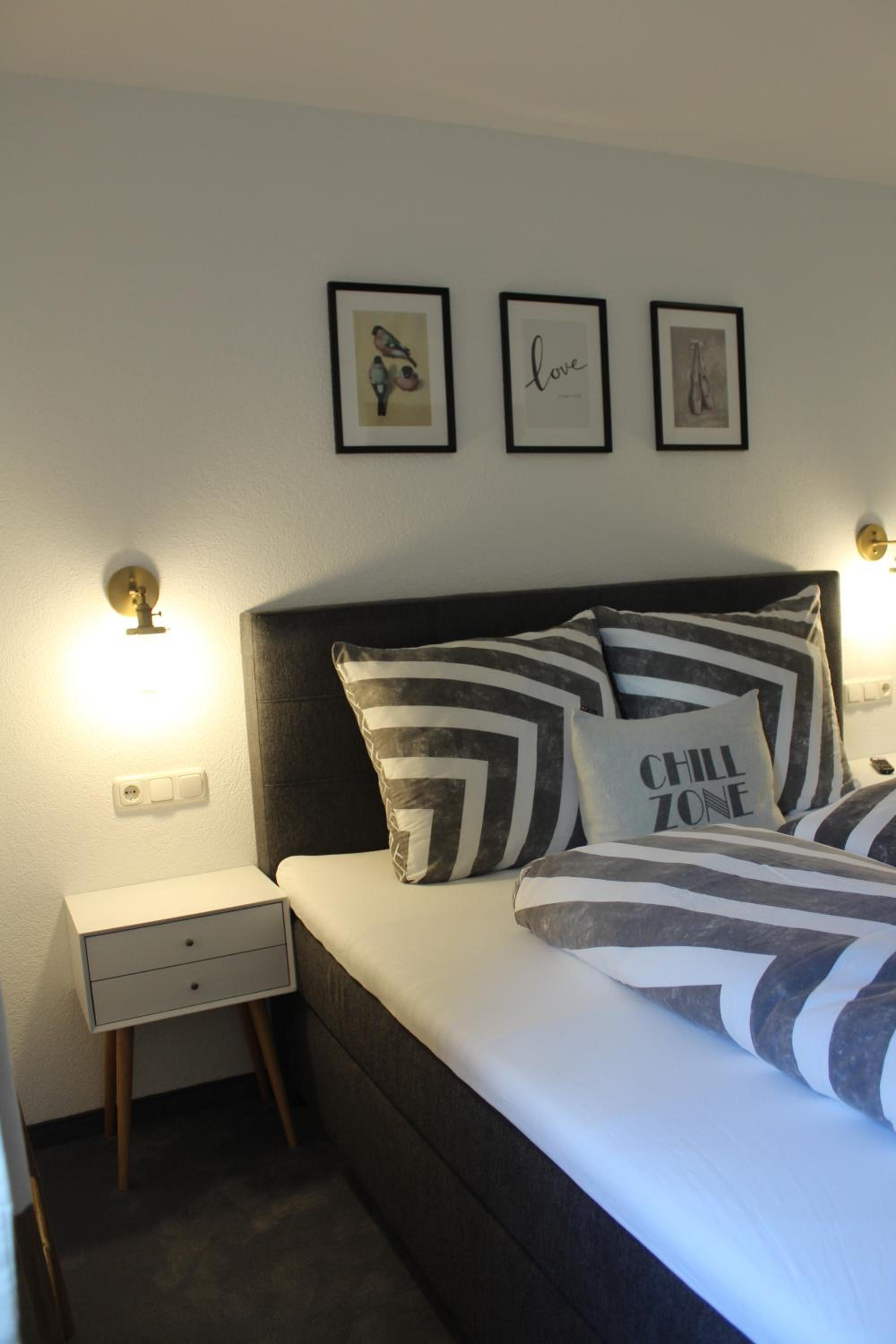 Apartment photo 2