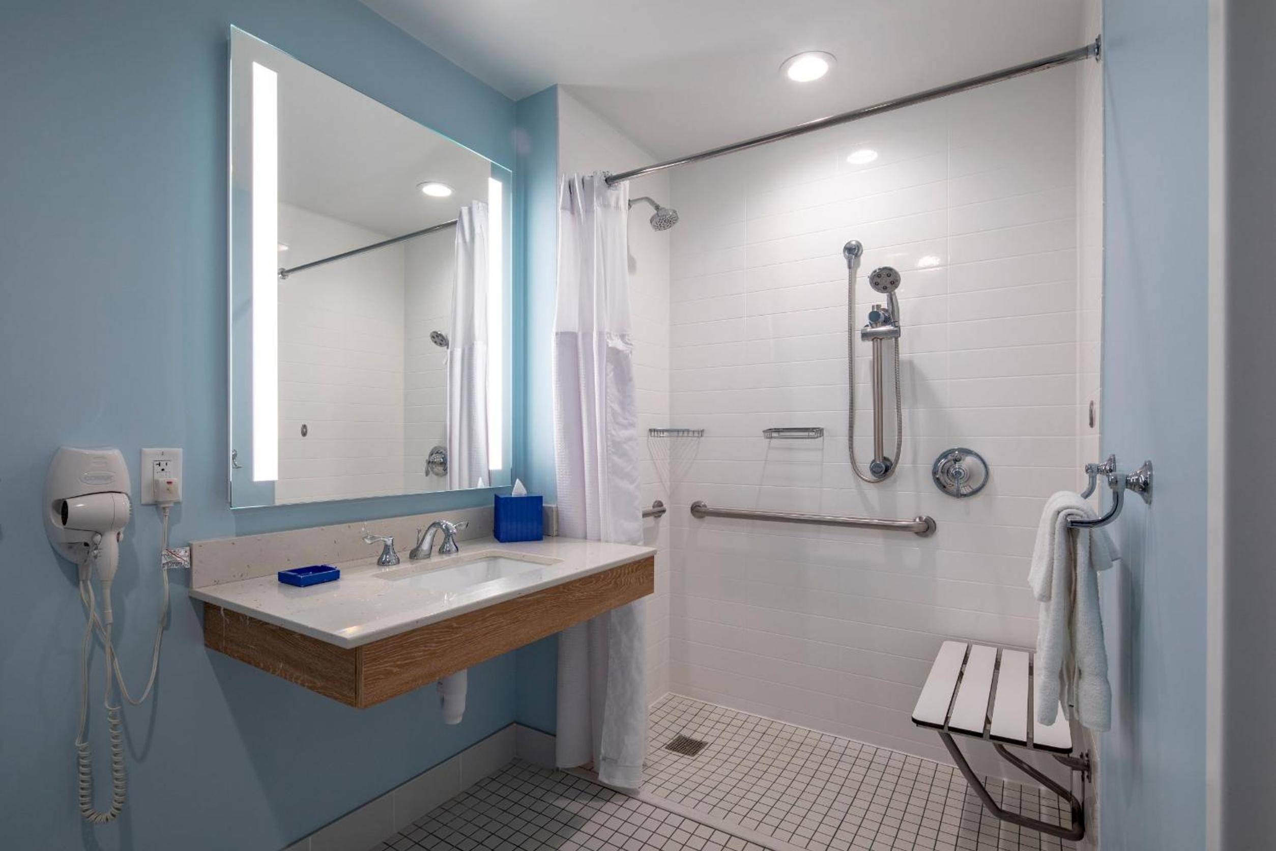 Two-Bedroom Suite with Roll-In Shower Mobility Accessible (Includes Early Park Admission*)