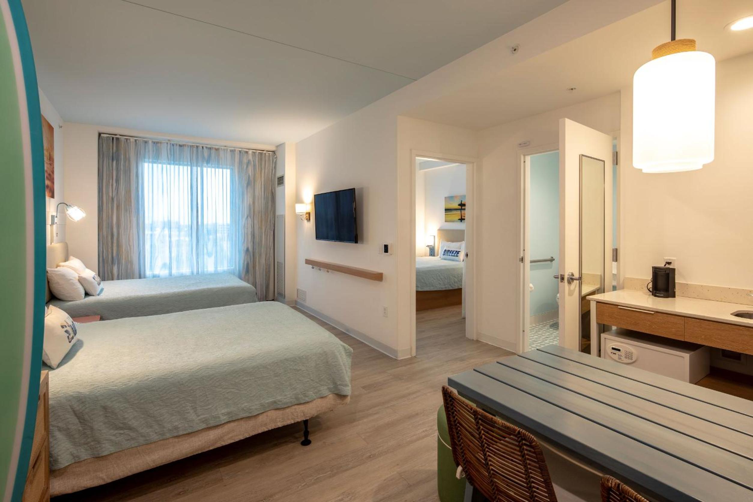 Two-Bedroom Suite with Roll-In Shower Mobility Accessible (Includes Early Park Admission*)