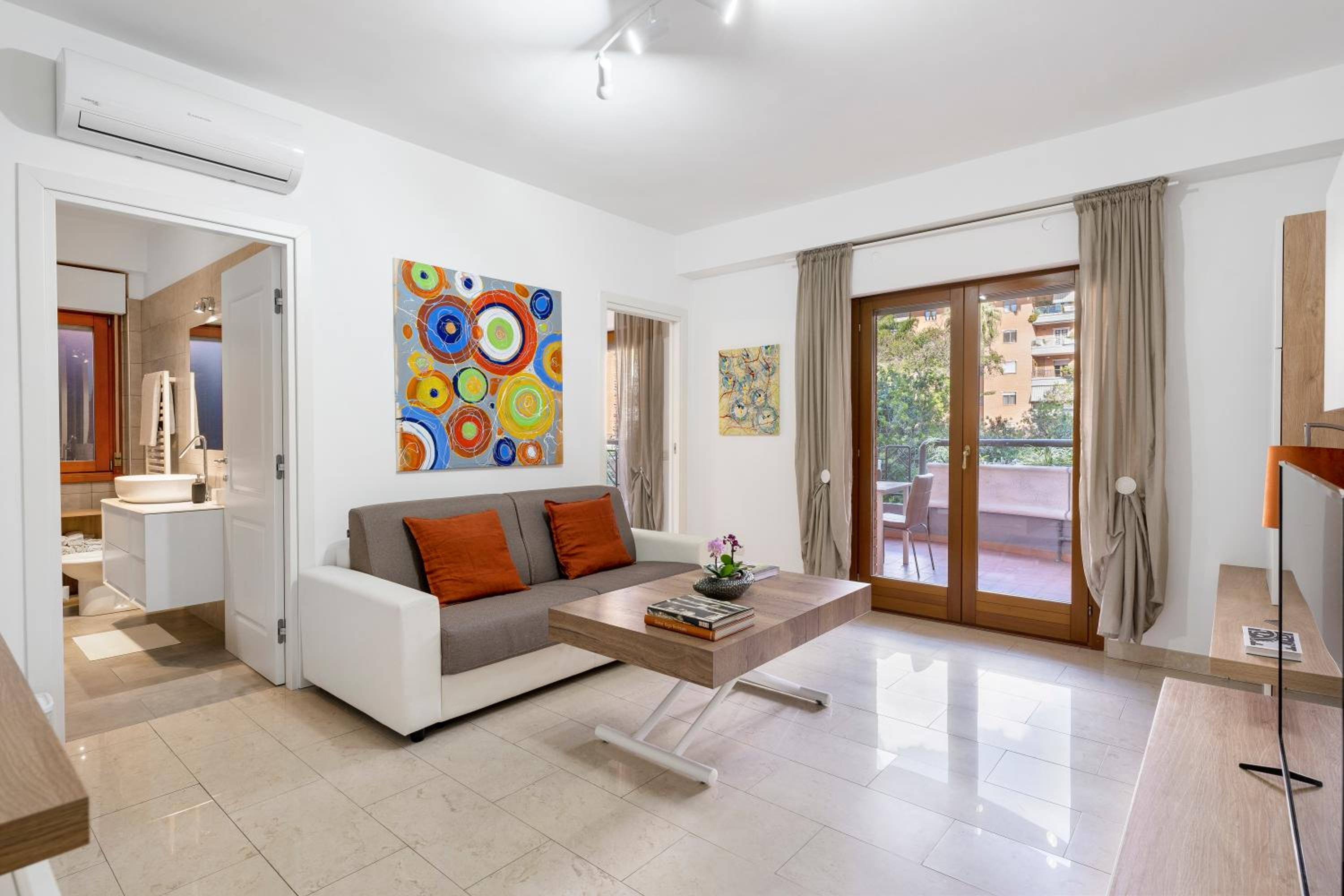 One-Bedroom Apartment