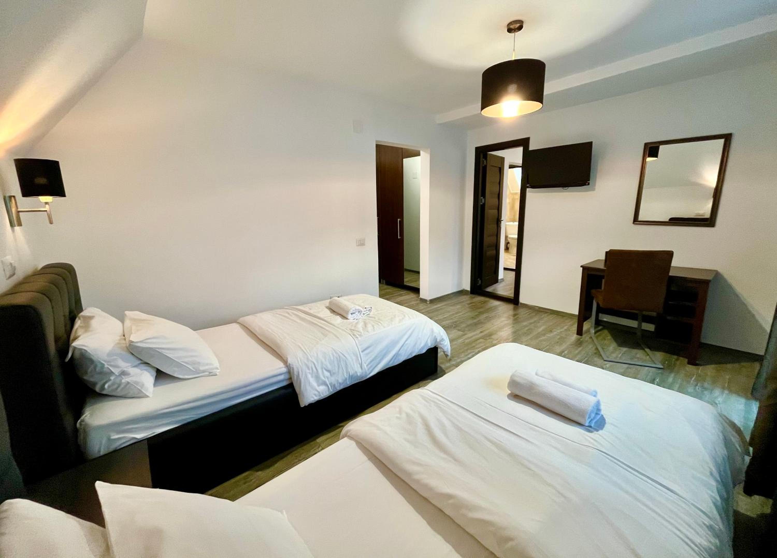 Family Suite - Photo 1