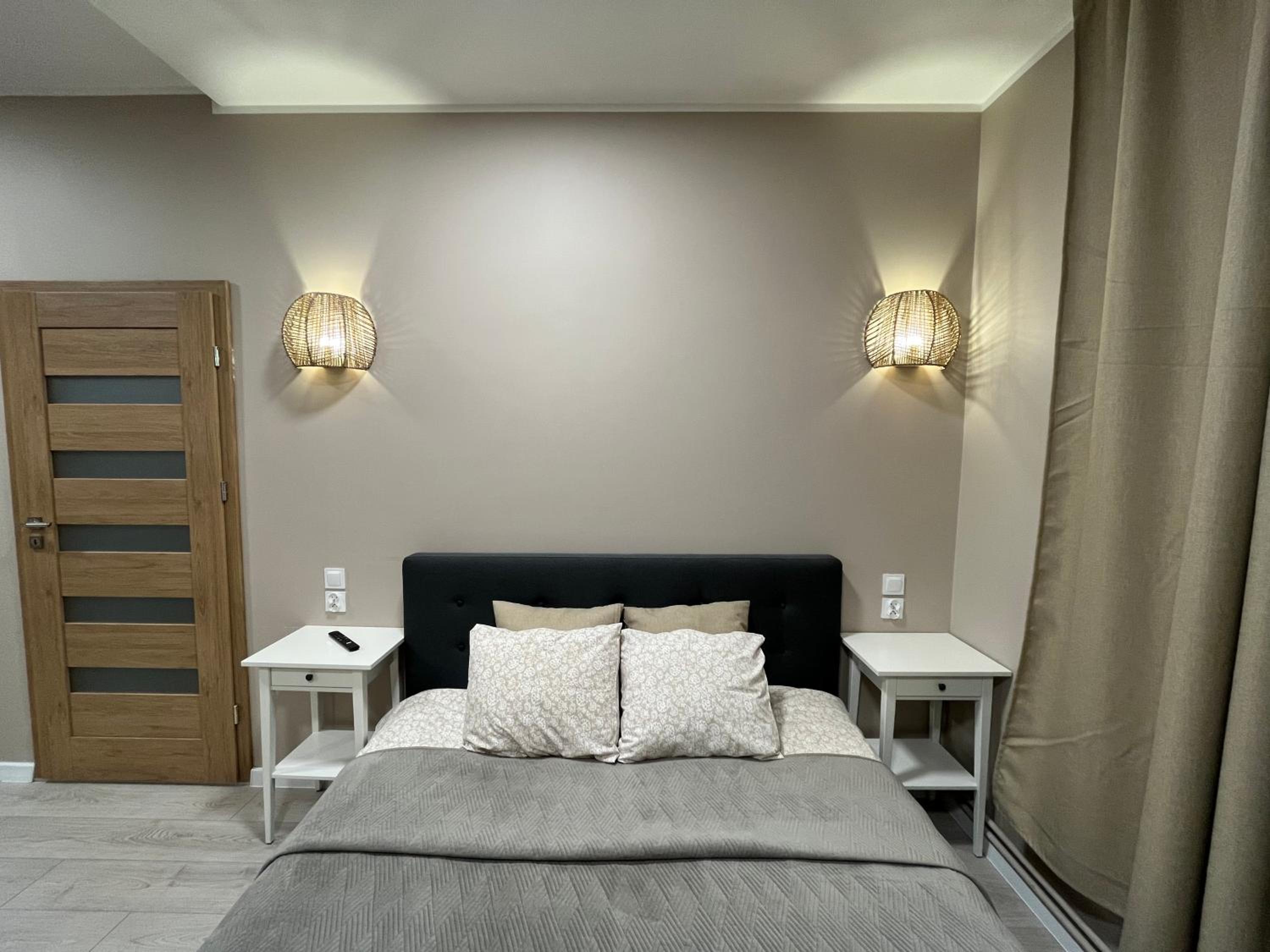 Quadruple Room with Bath - Photo 4