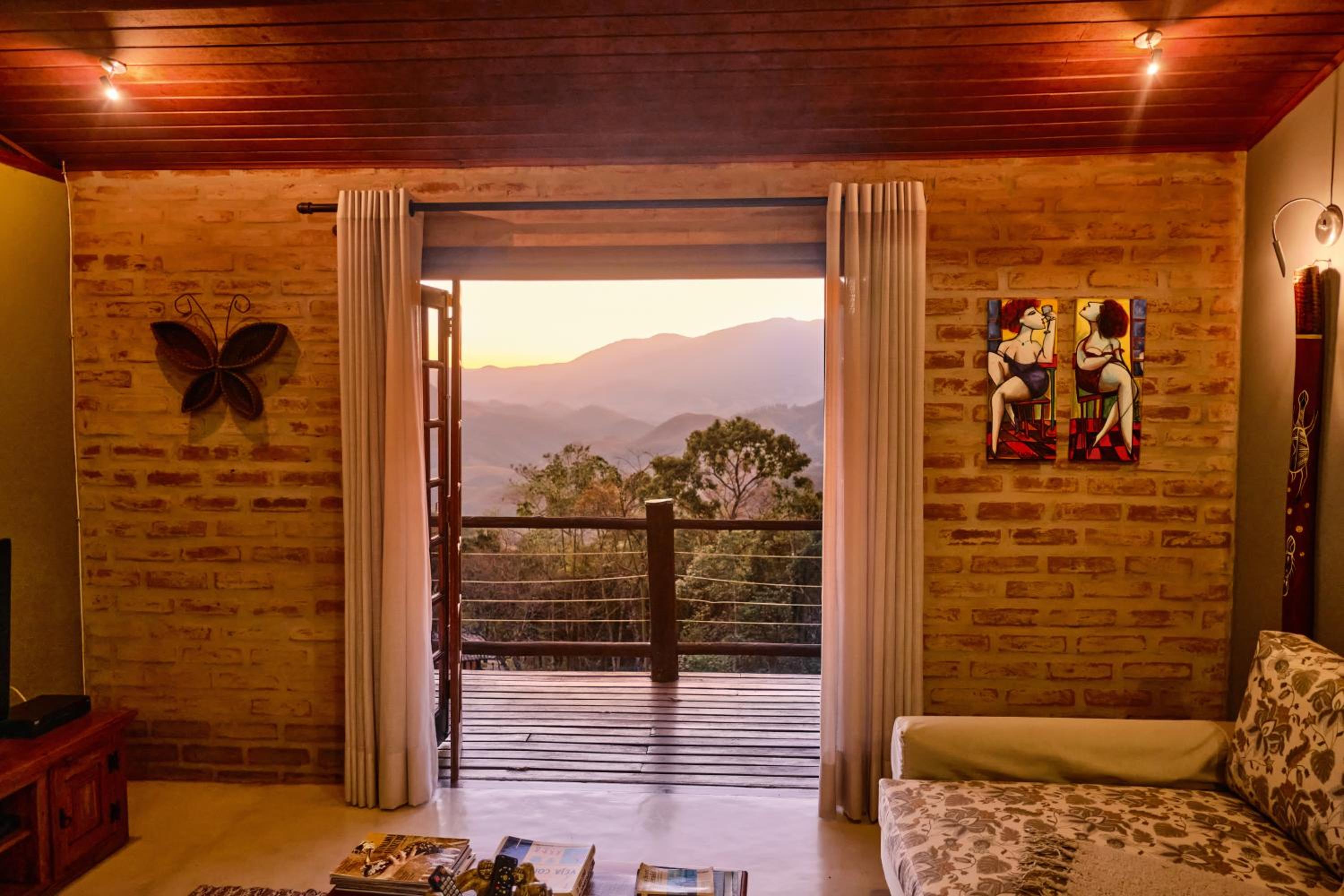 King Suite with Spa Bath photo 3