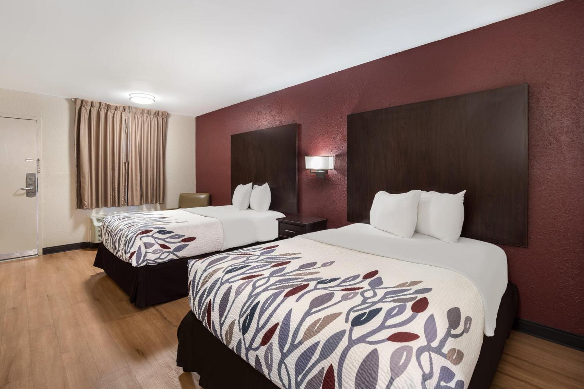Deluxe Room with Two Double Beds Non-Smoking