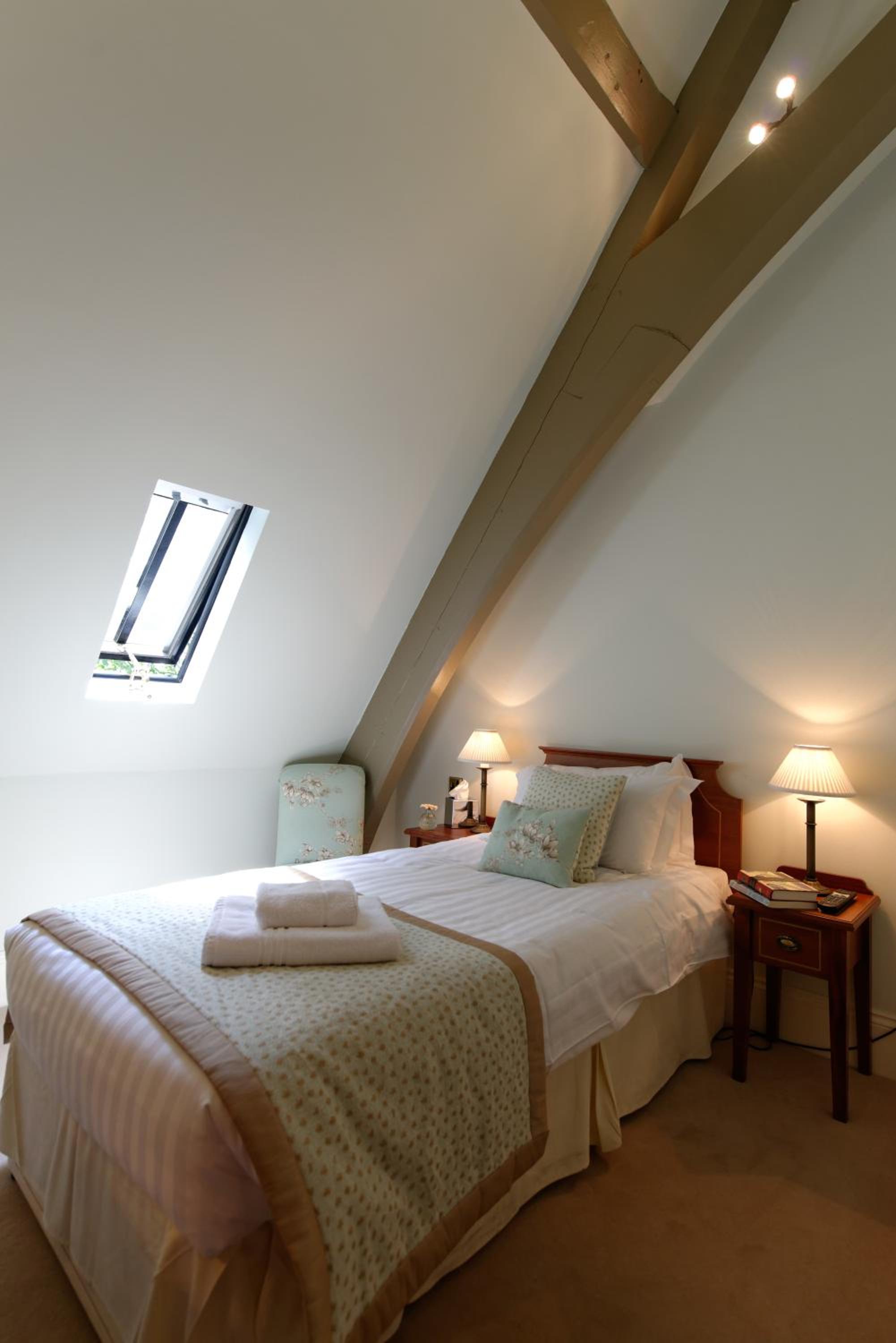 Standard Double Room - Photo 4