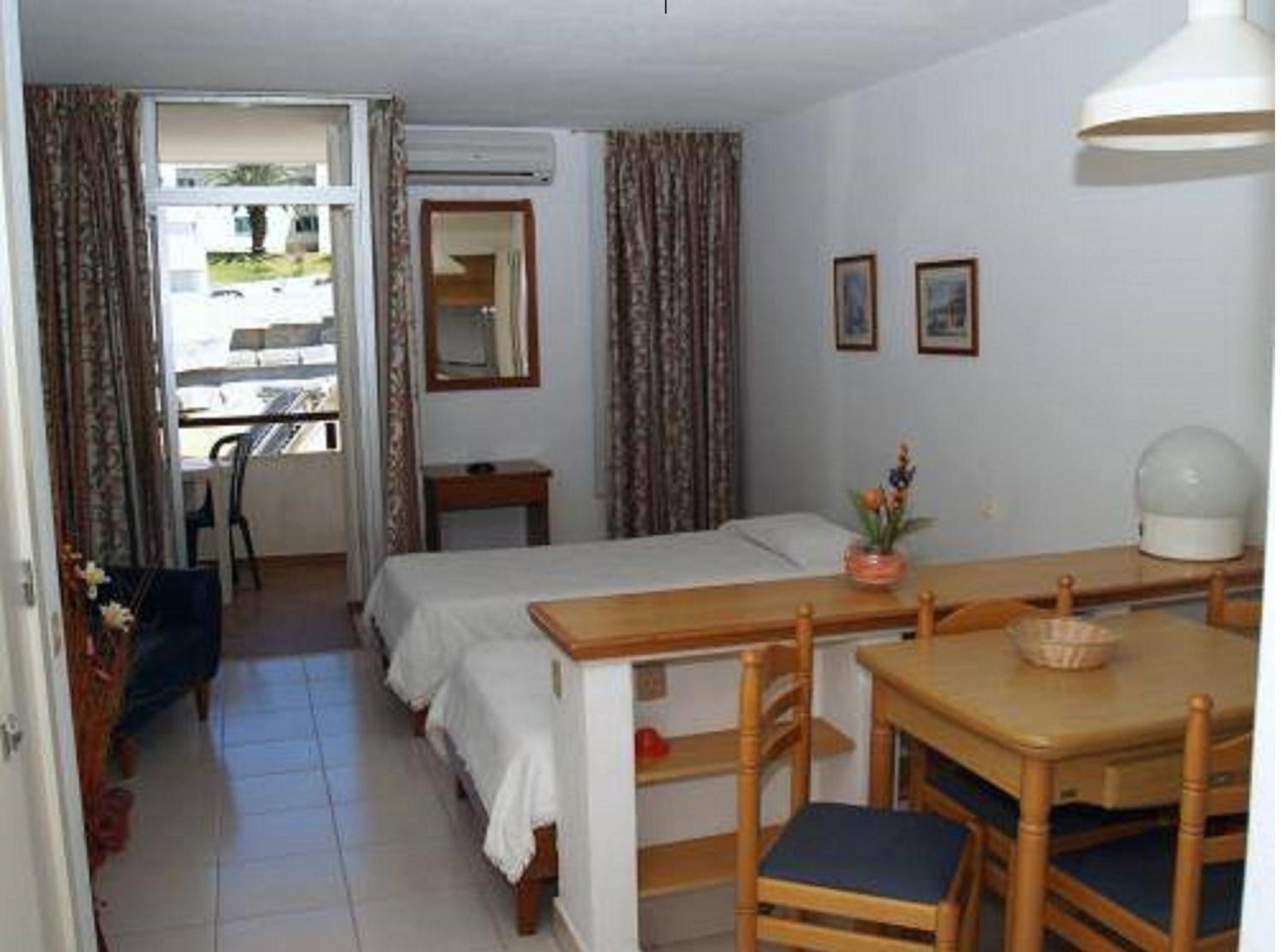 Studio with Side Sea View