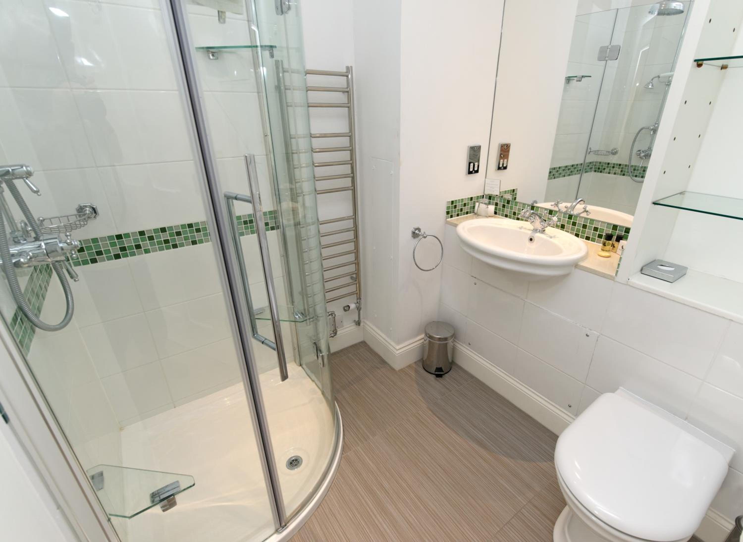 Standard Double Room - Photo 2