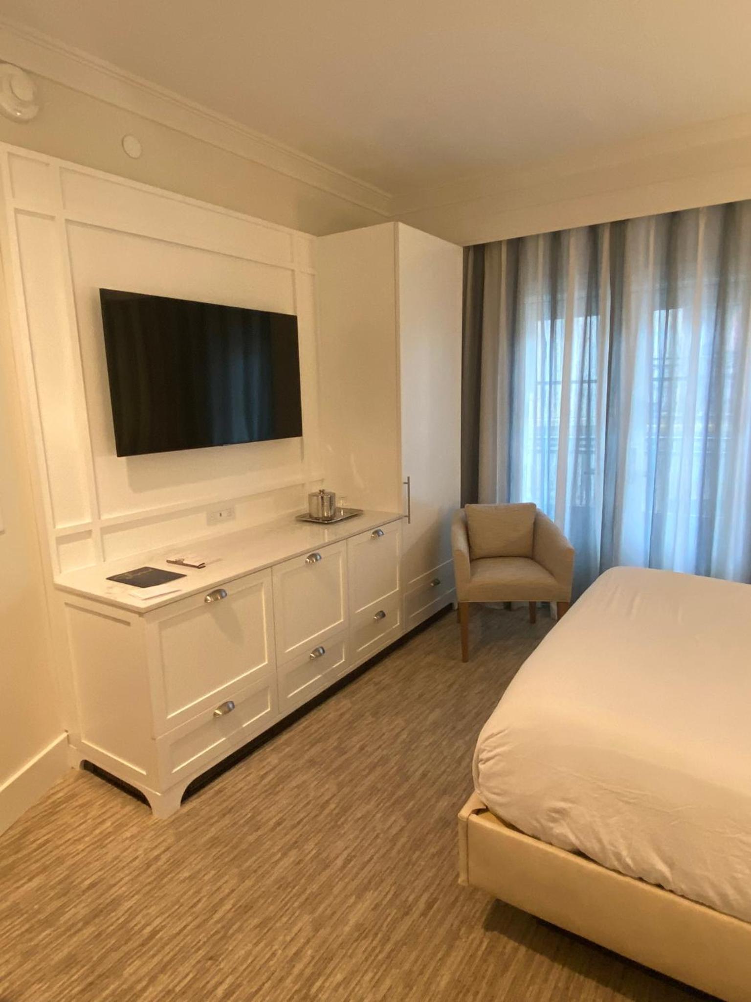 Standard Queen Room - Photo 4
