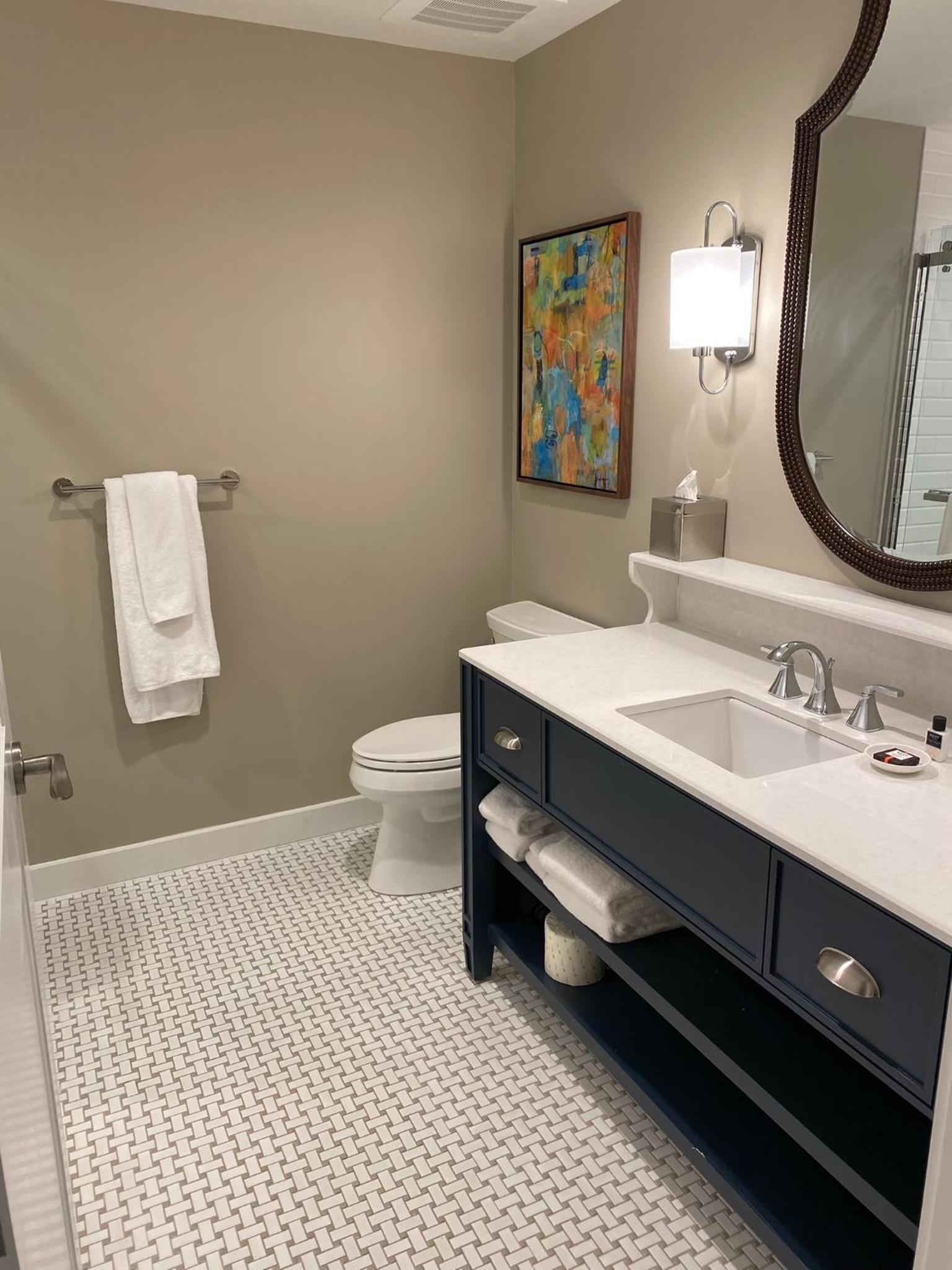 Deluxe King Room - Photo 4