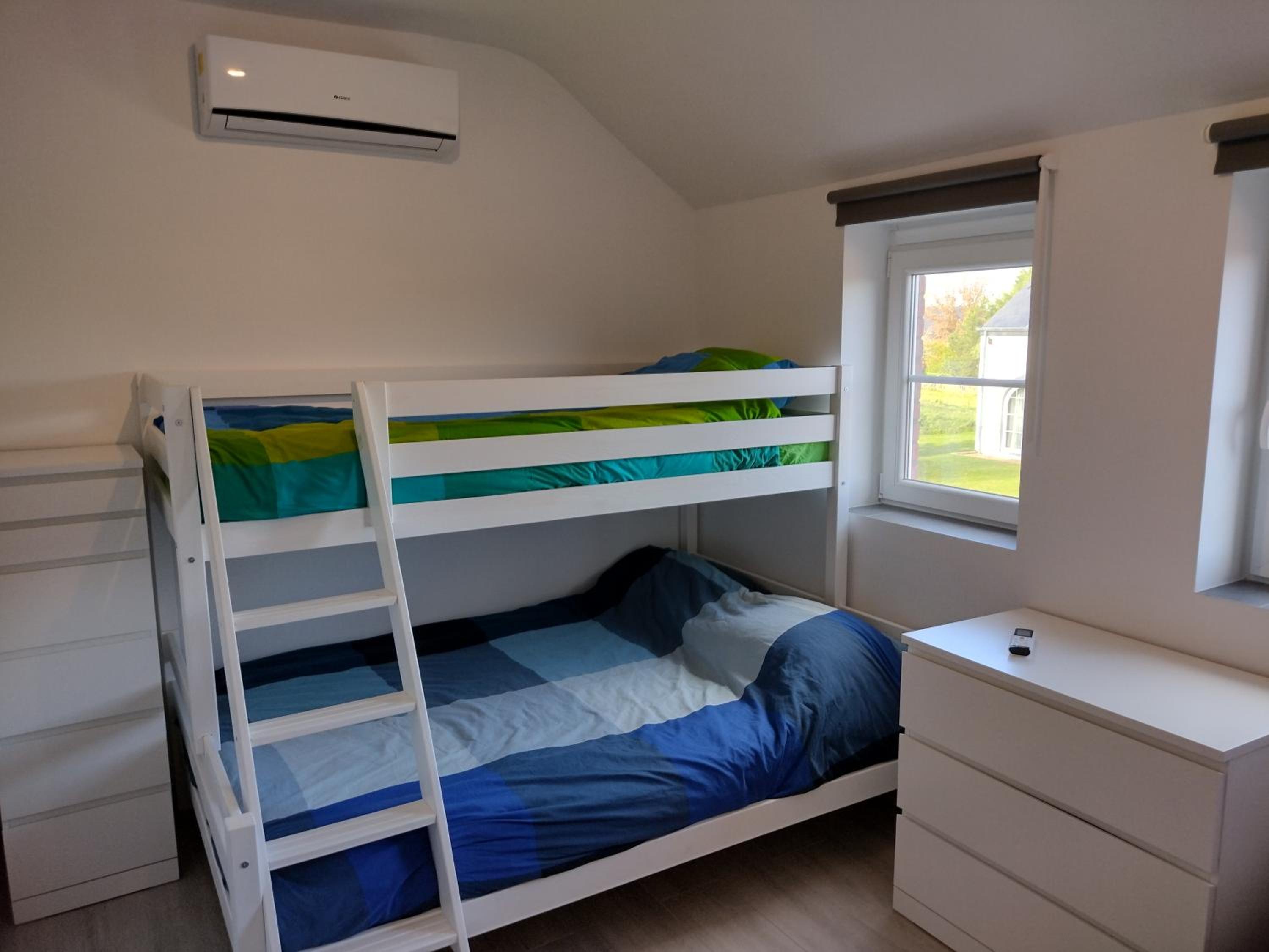 Two-Bedroom House photo 2