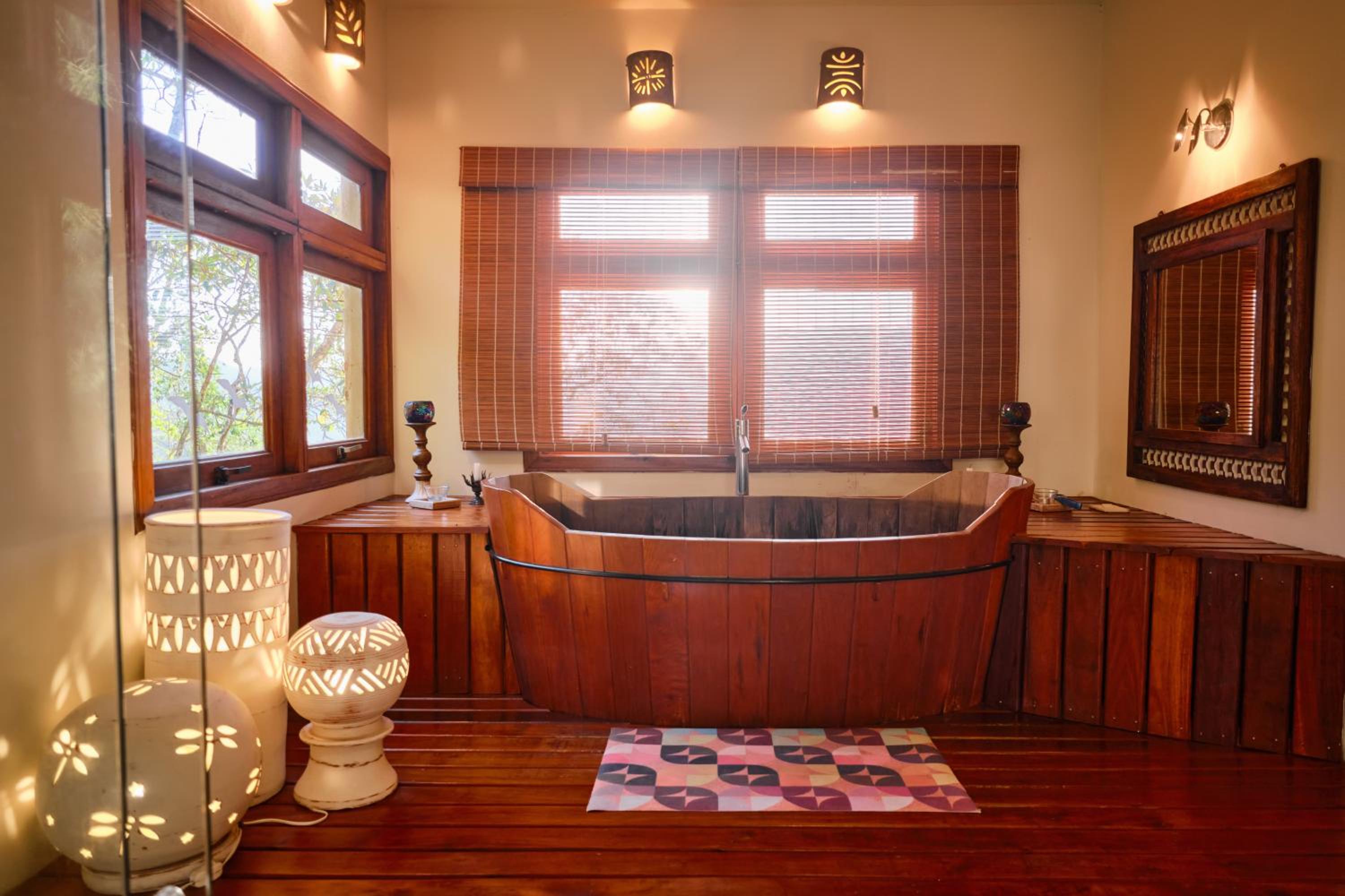 King Suite with Spa Bath photo 3