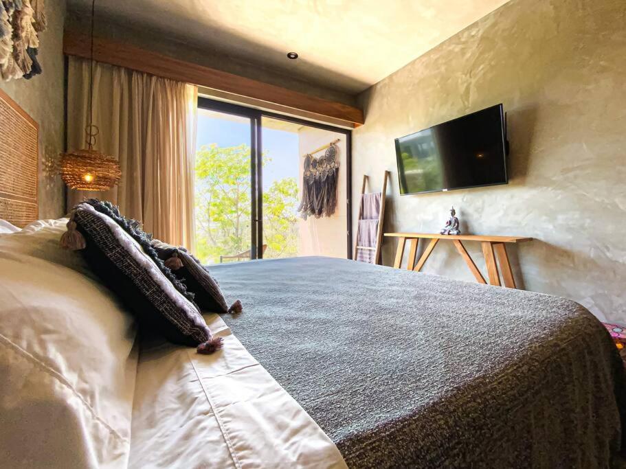 One-Bedroom Apartment - Photo 20