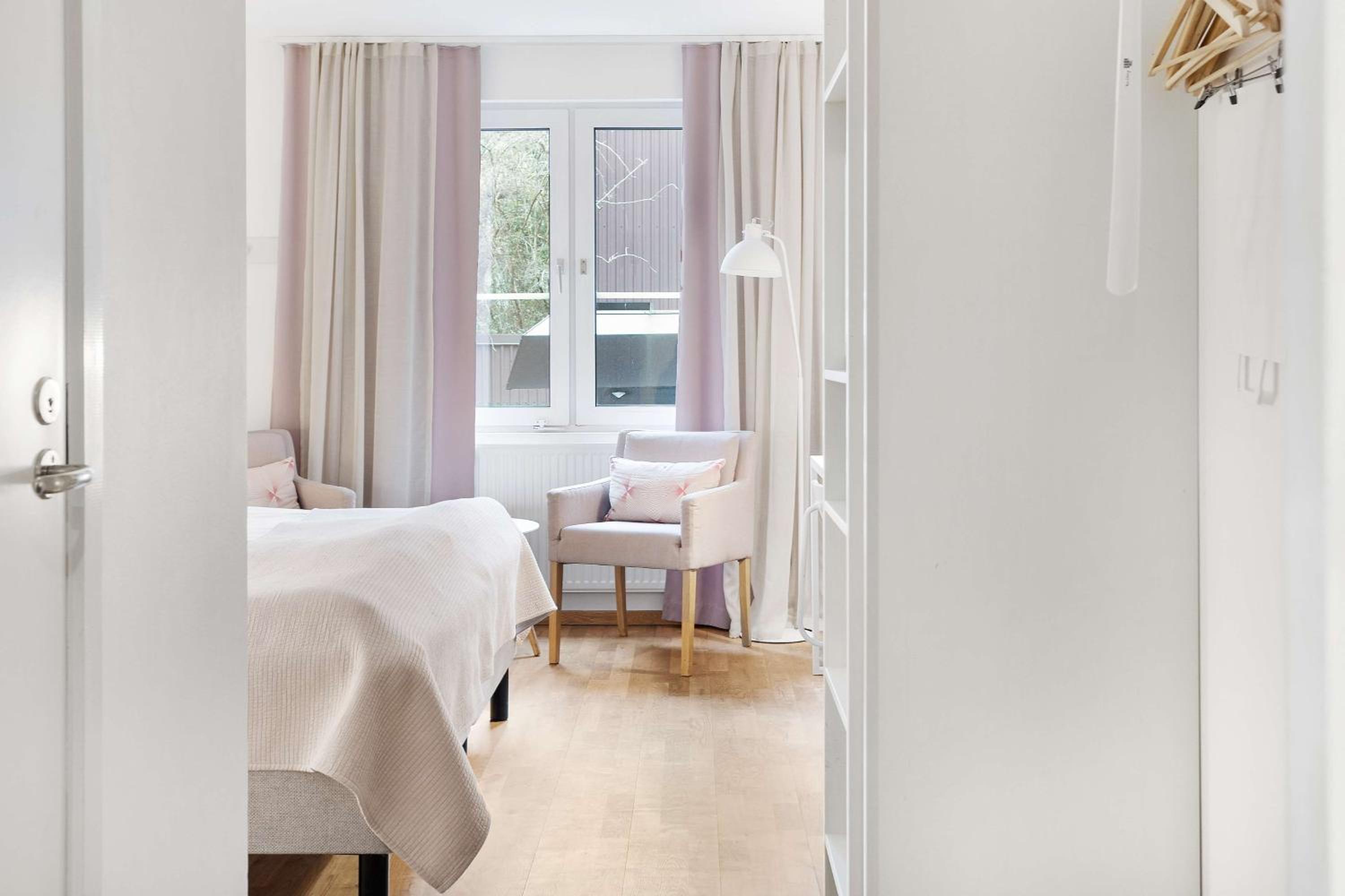 Superior Twin Room - Non-Smoking - Photo 6