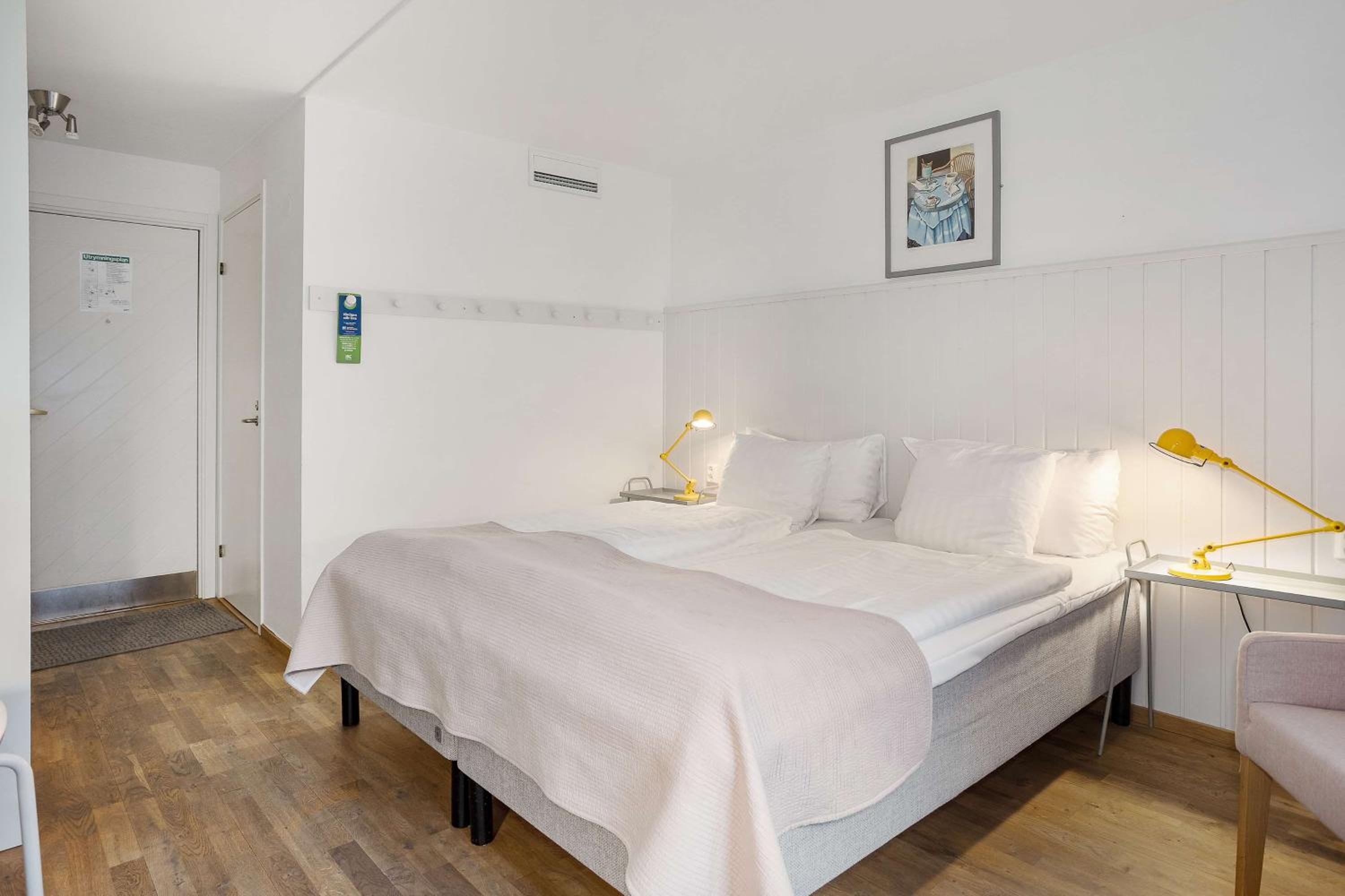 Superior Twin Room - Non-Smoking - Photo 7