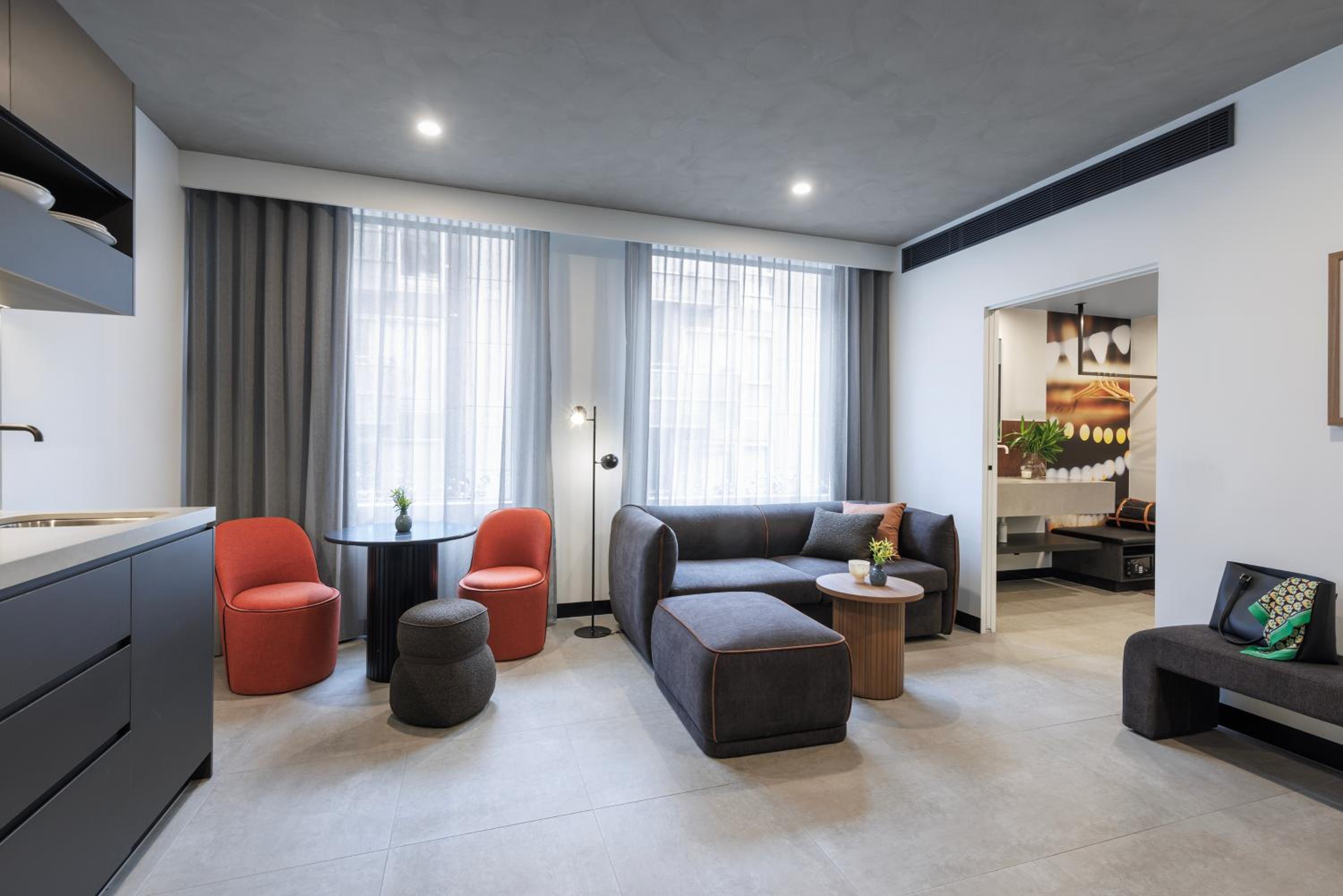 One-Bedroom Suite - Photo 1
