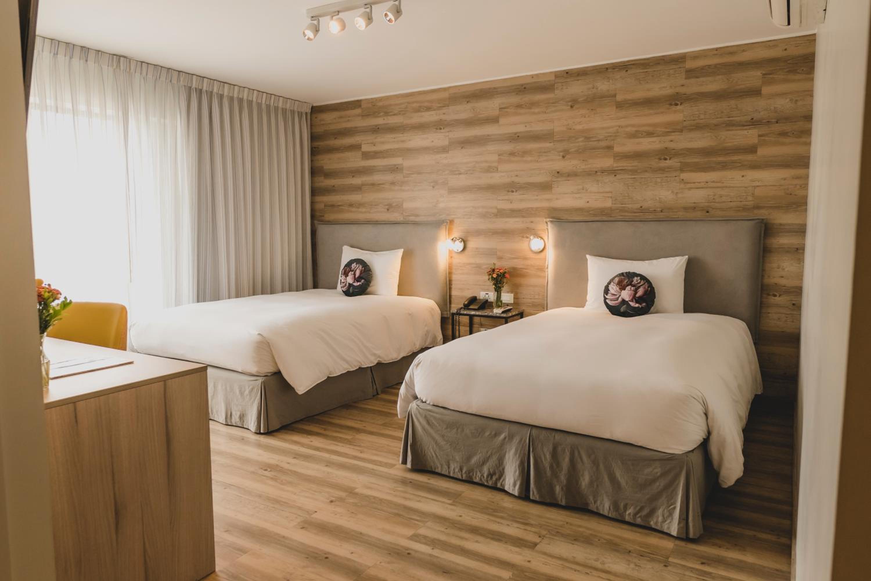 Premium Twin Room