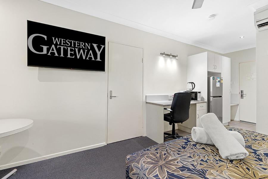 Superior Double or Twin Room photo 3