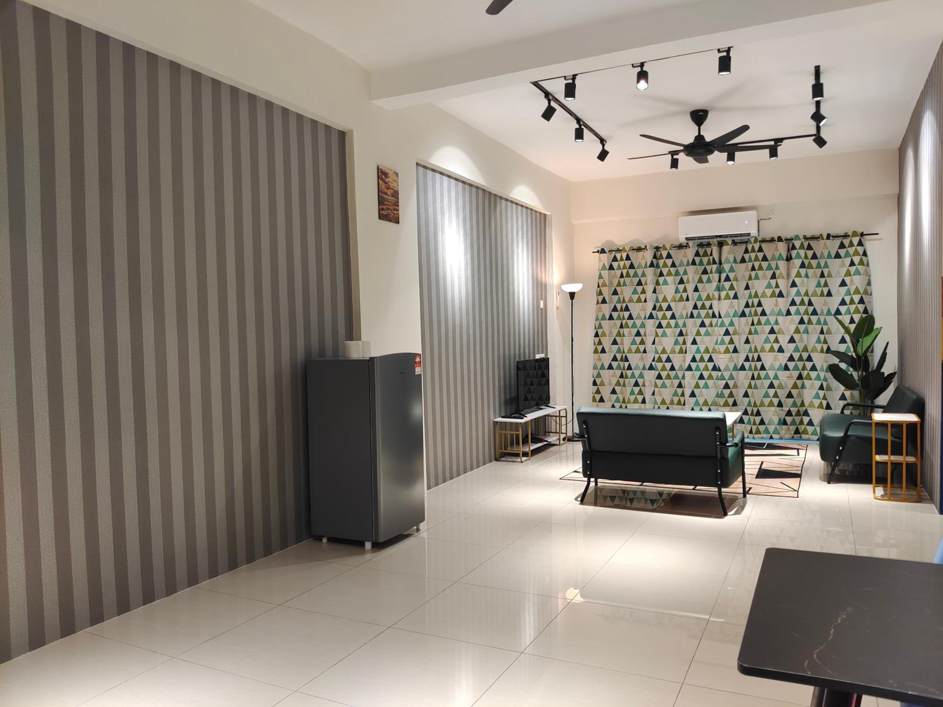 Three-Bedroom Apartment - Photo 129