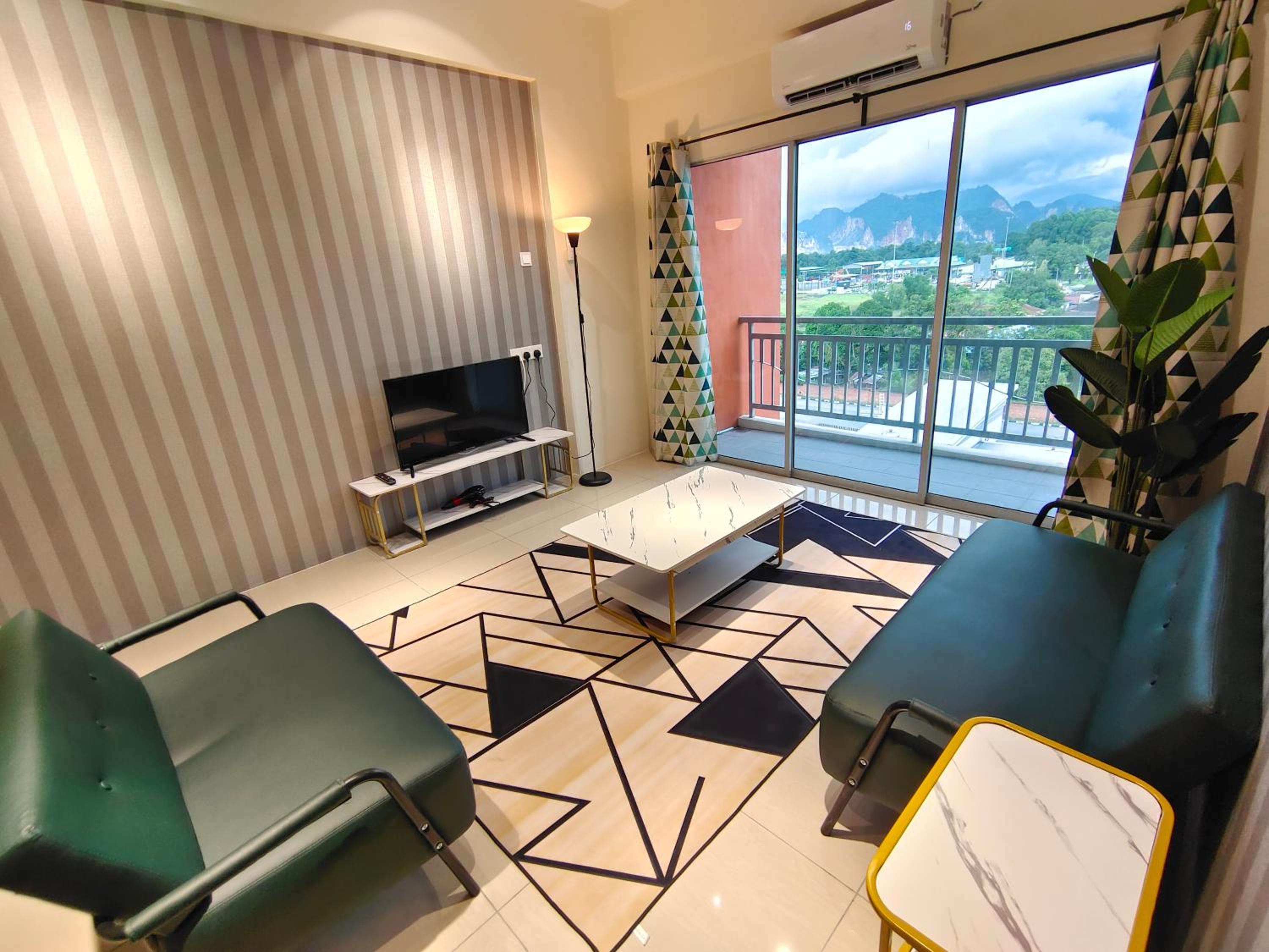 Three-Bedroom Apartment - Photo 33