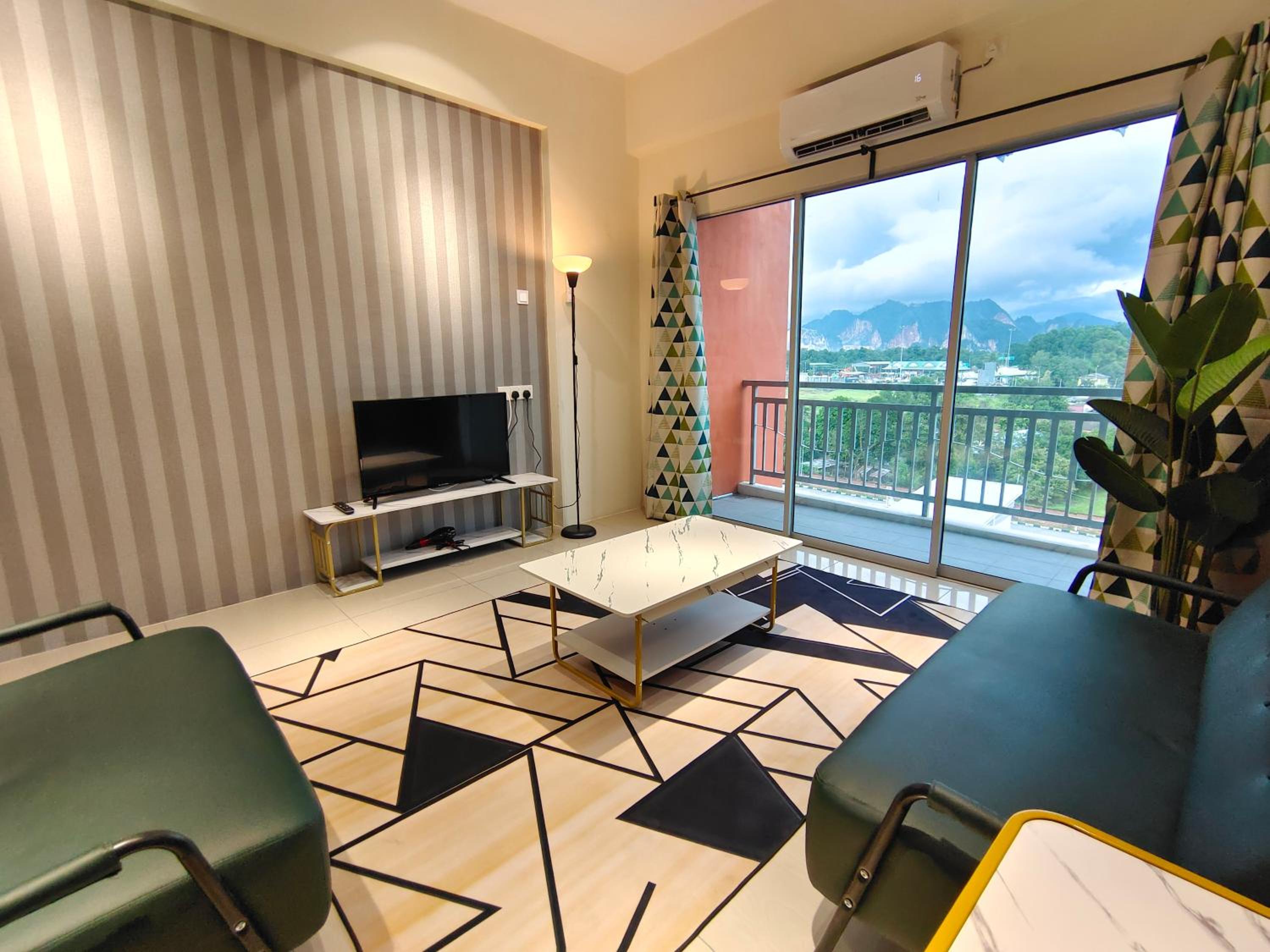 Three-Bedroom Apartment - Photo 31