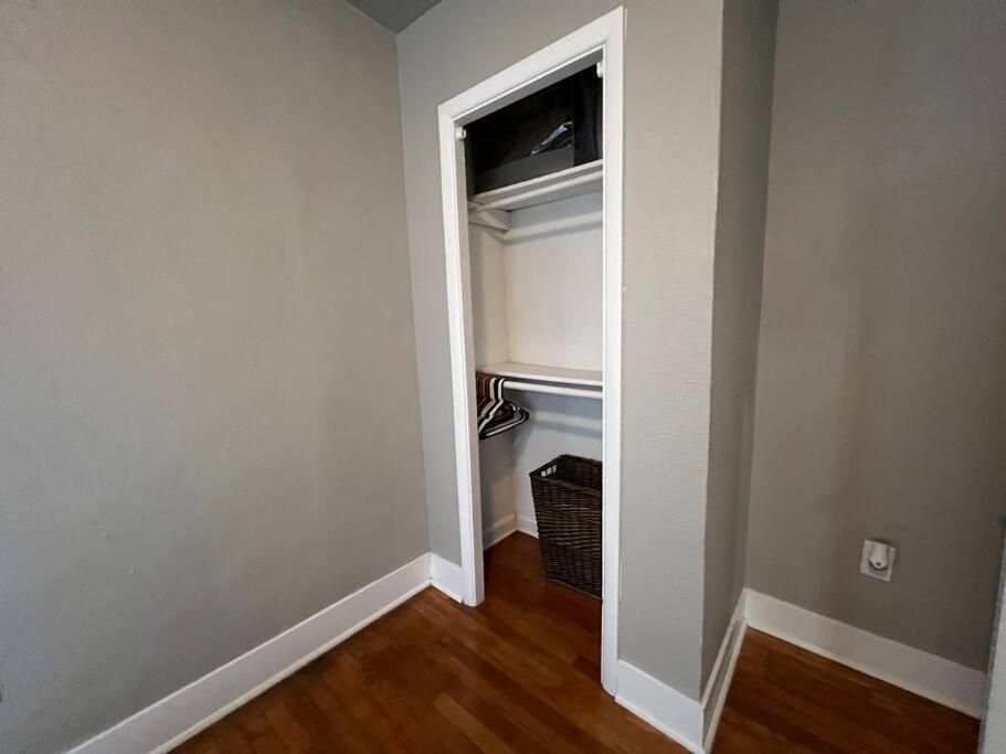 One-Bedroom House photo 2