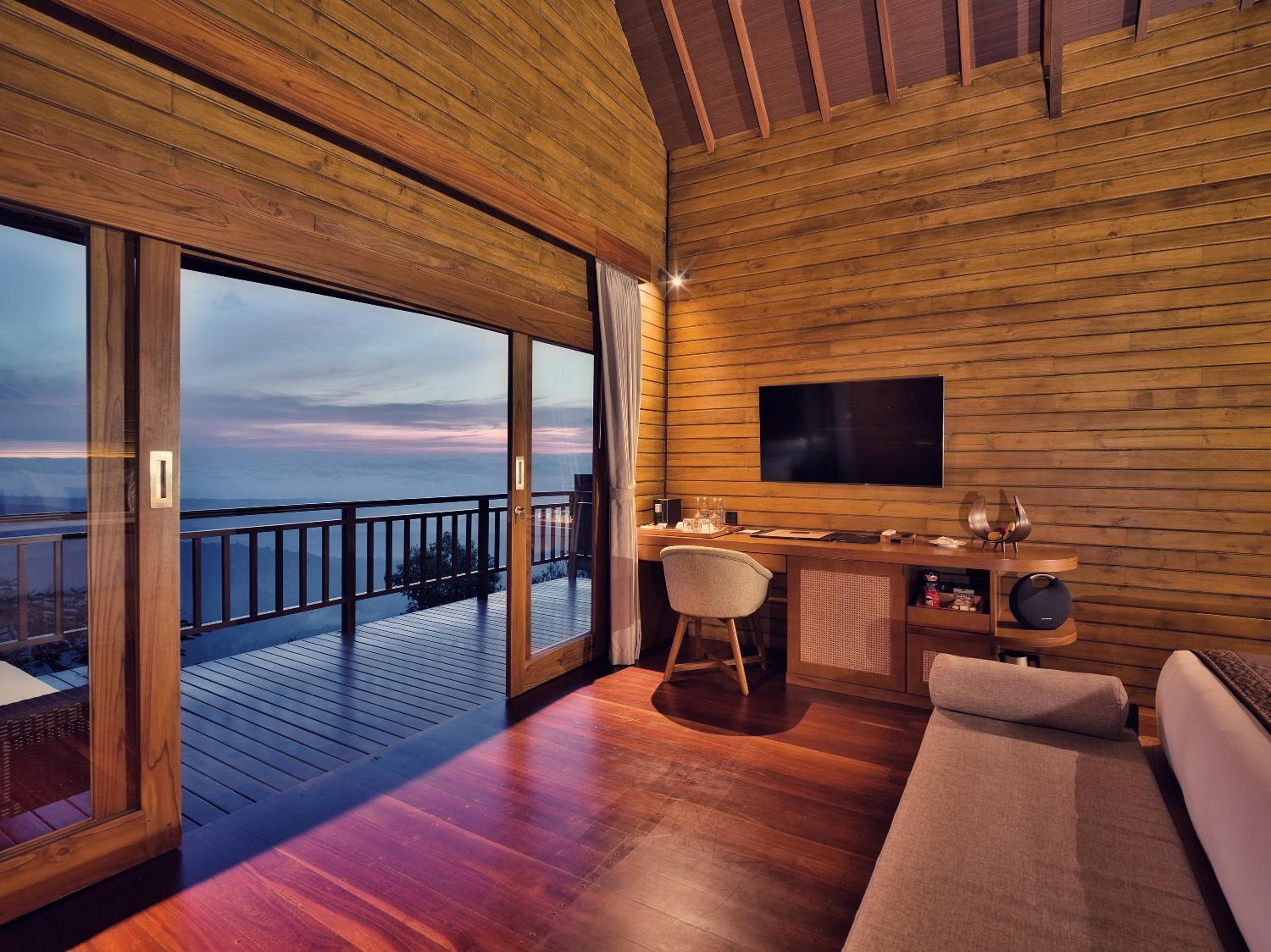Volcano Vista Villa - Photo 3