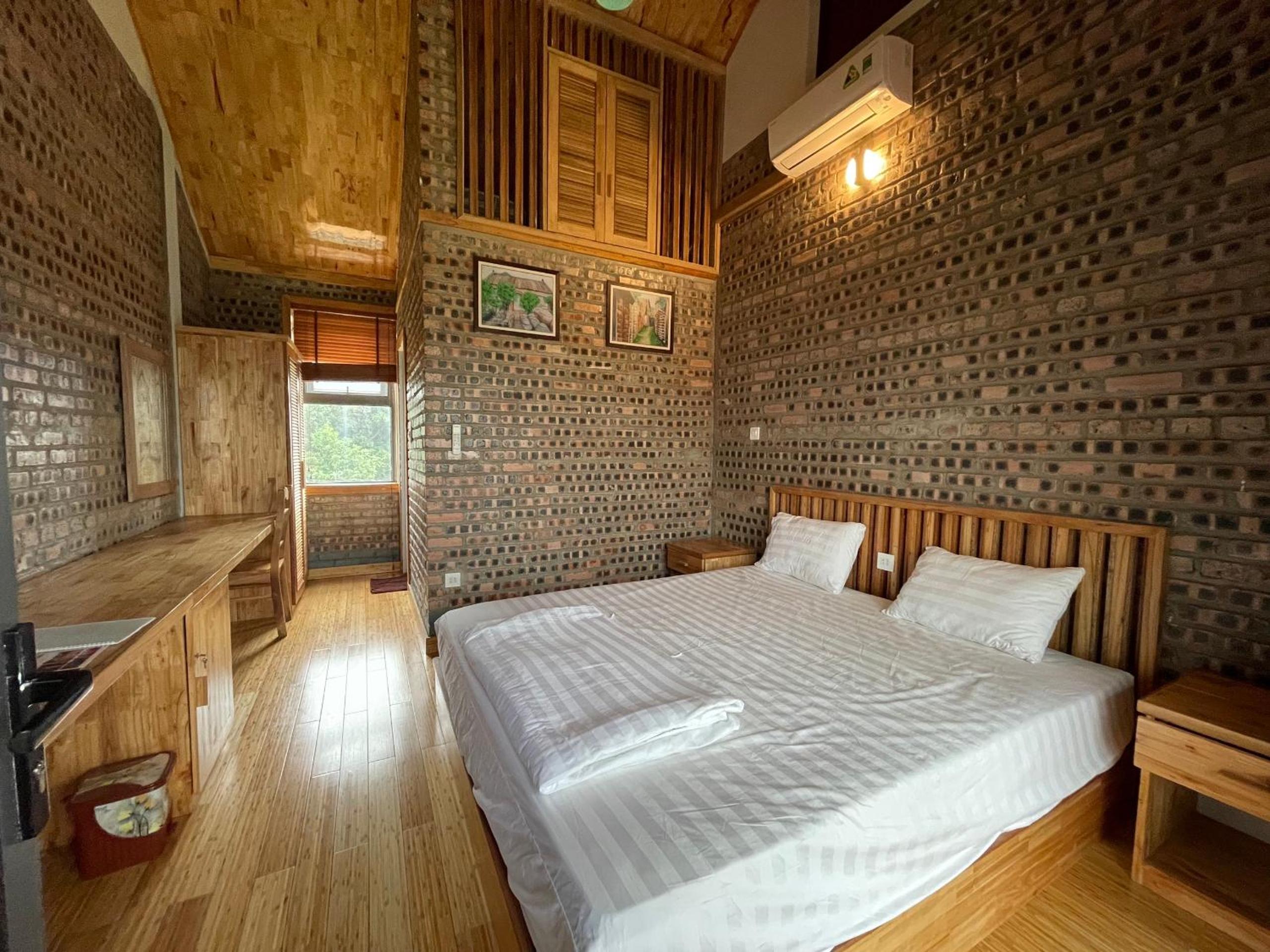 Double Room with Private Bathroom photo 1