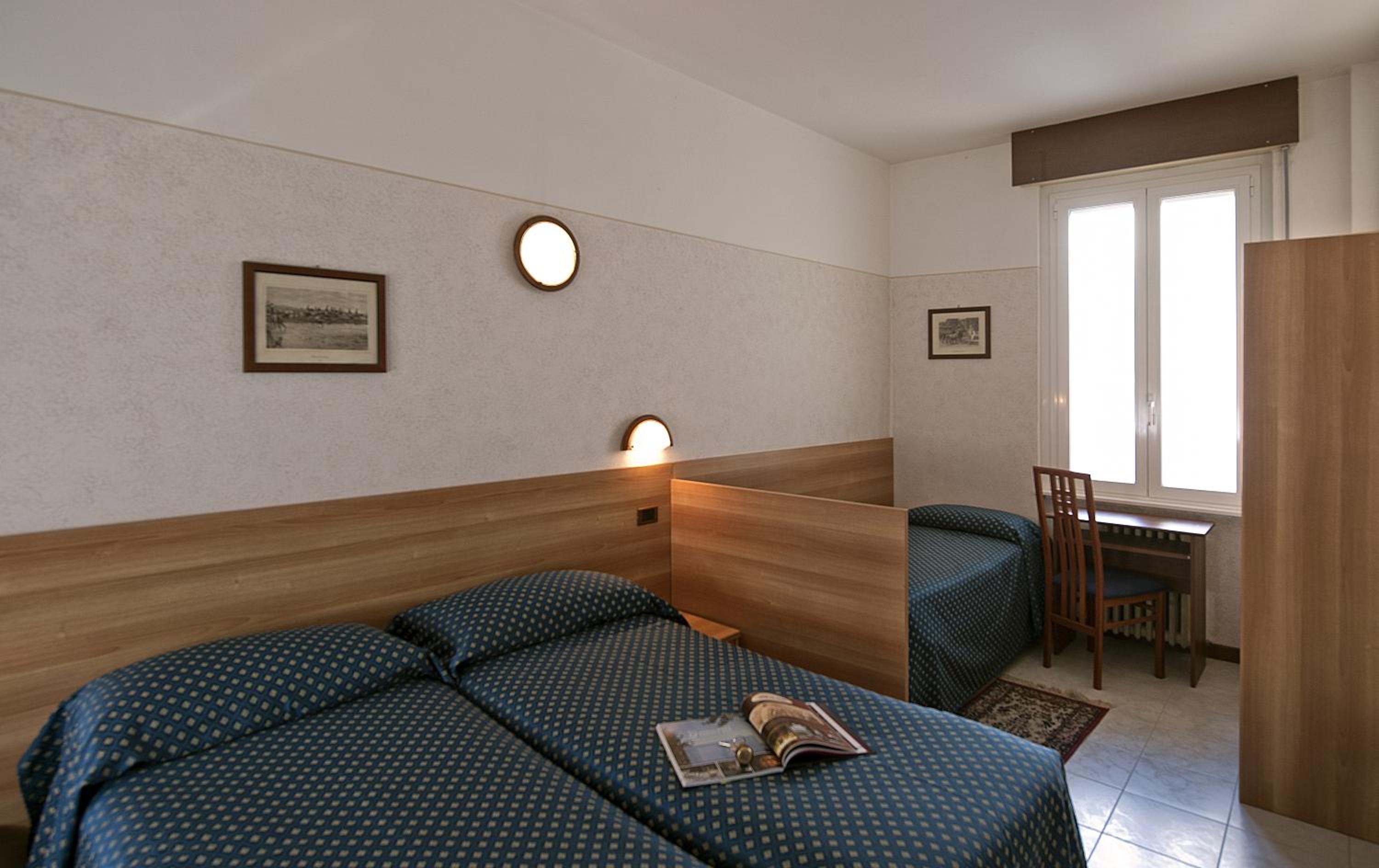 Triple Room - Photo 1
